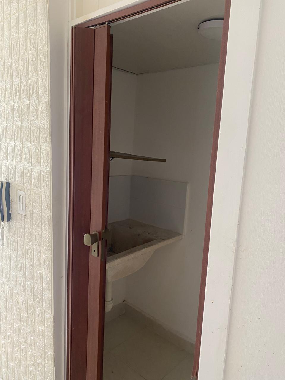 apartamentos - Vendo a buen precio apto 1ro nivel. 2