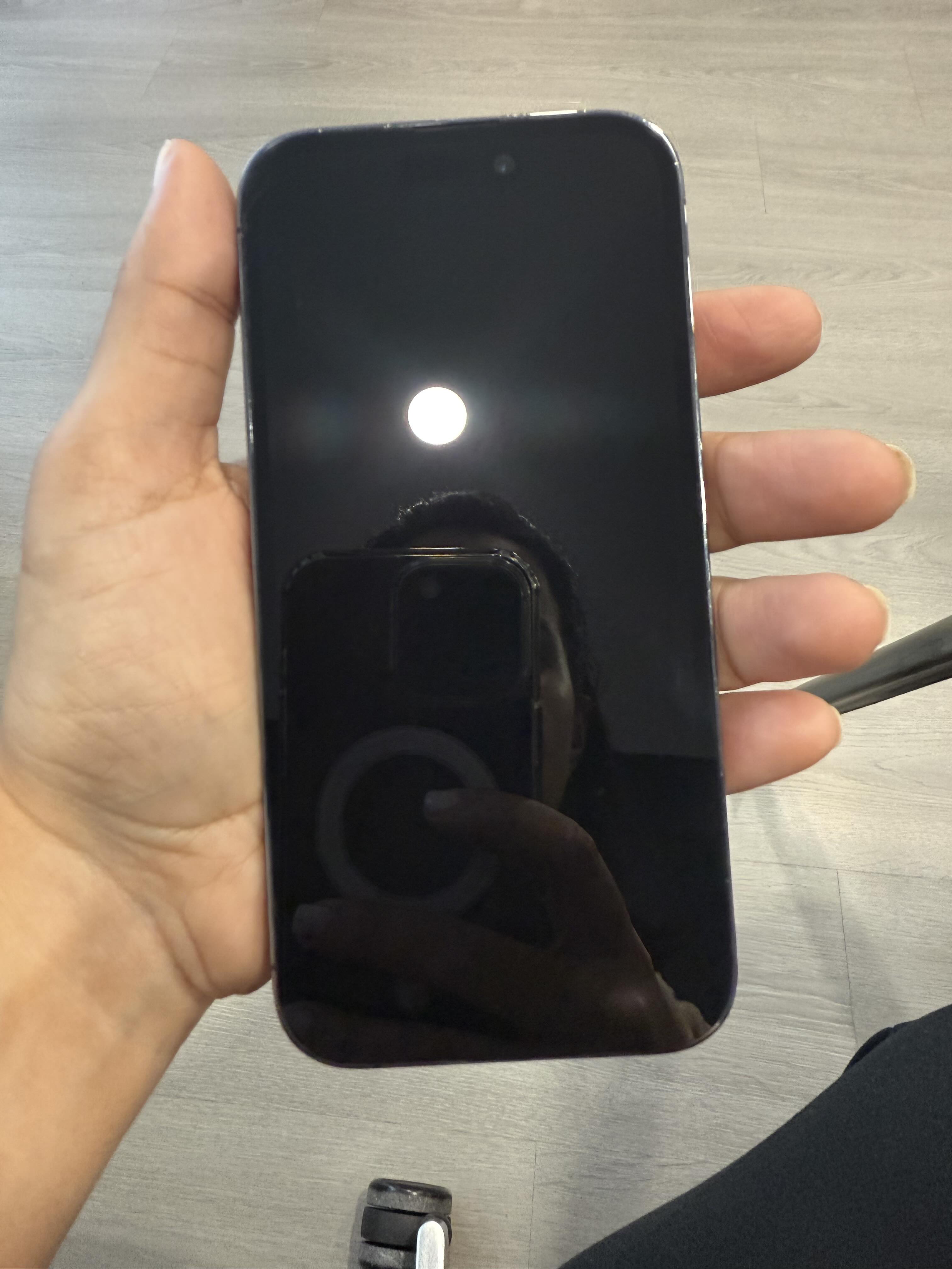 celulares y tabletas - Vendo de oportunidad Iphone 14 pro morador de 512 4