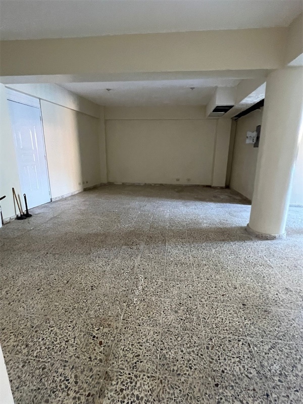 habitaciones y viviendas compartidas - Venta de Edifcio de 5 niveles en la Altagracia, Herrera.
Santo Domingo  2