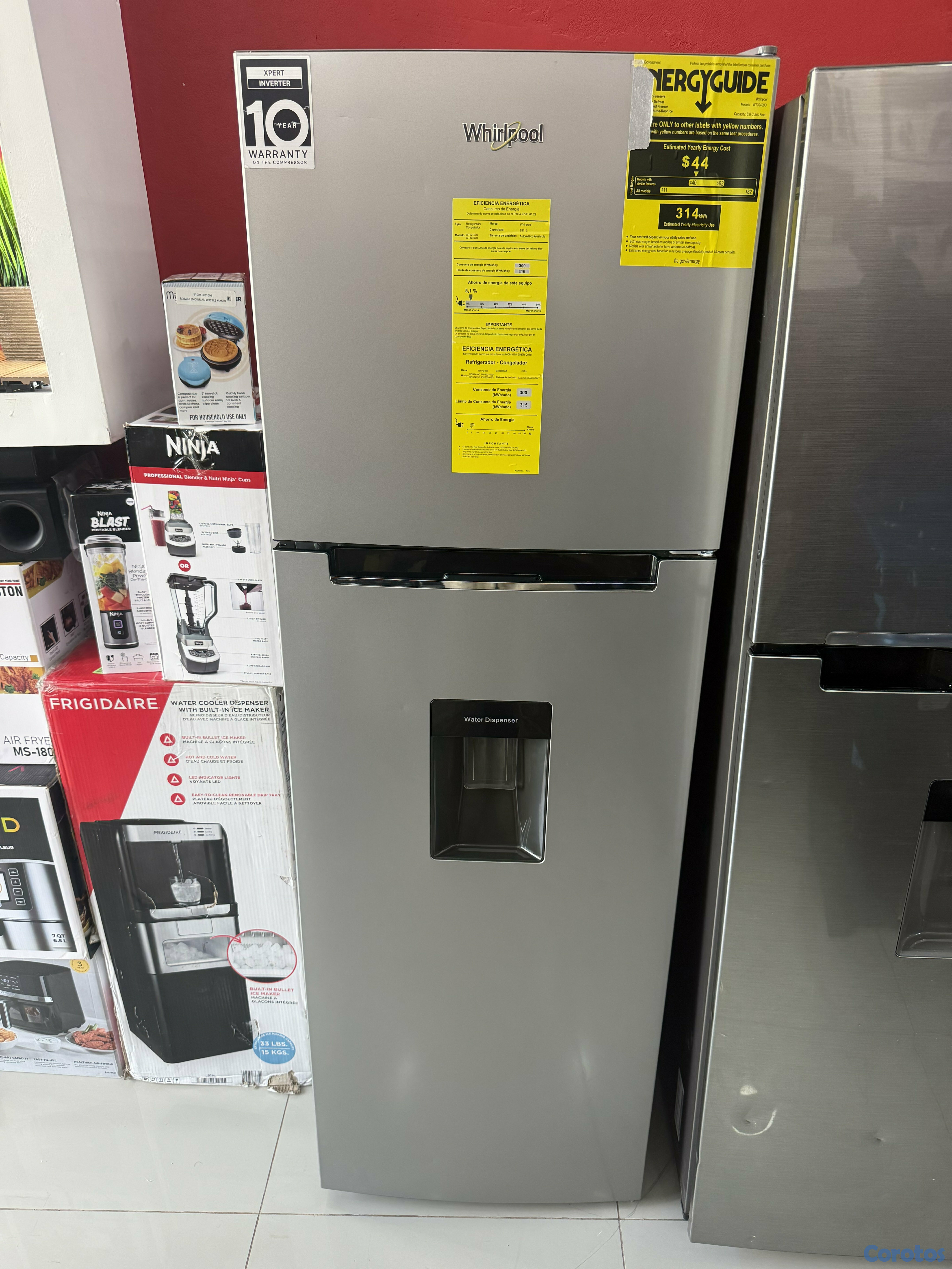 electrodomesticos - Nevera Whirlpool Pequeña Nueva 1