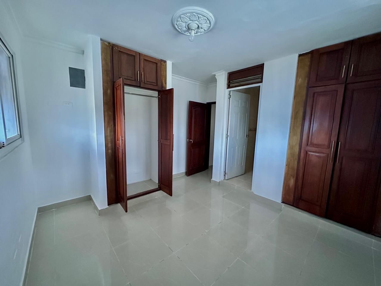 apartamentos - venta de apartamento de 126mts en Alma Rosa primera Santo Domingo este 4to piso  9