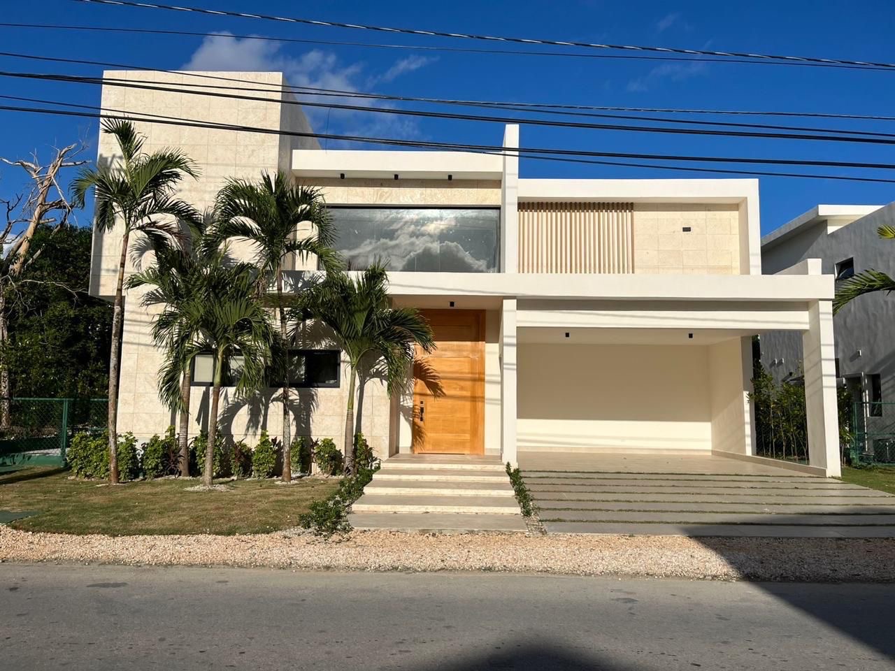 casas vacacionales y villas - venta de Villa amueblada con piscina en punta cana village República Dominicana 