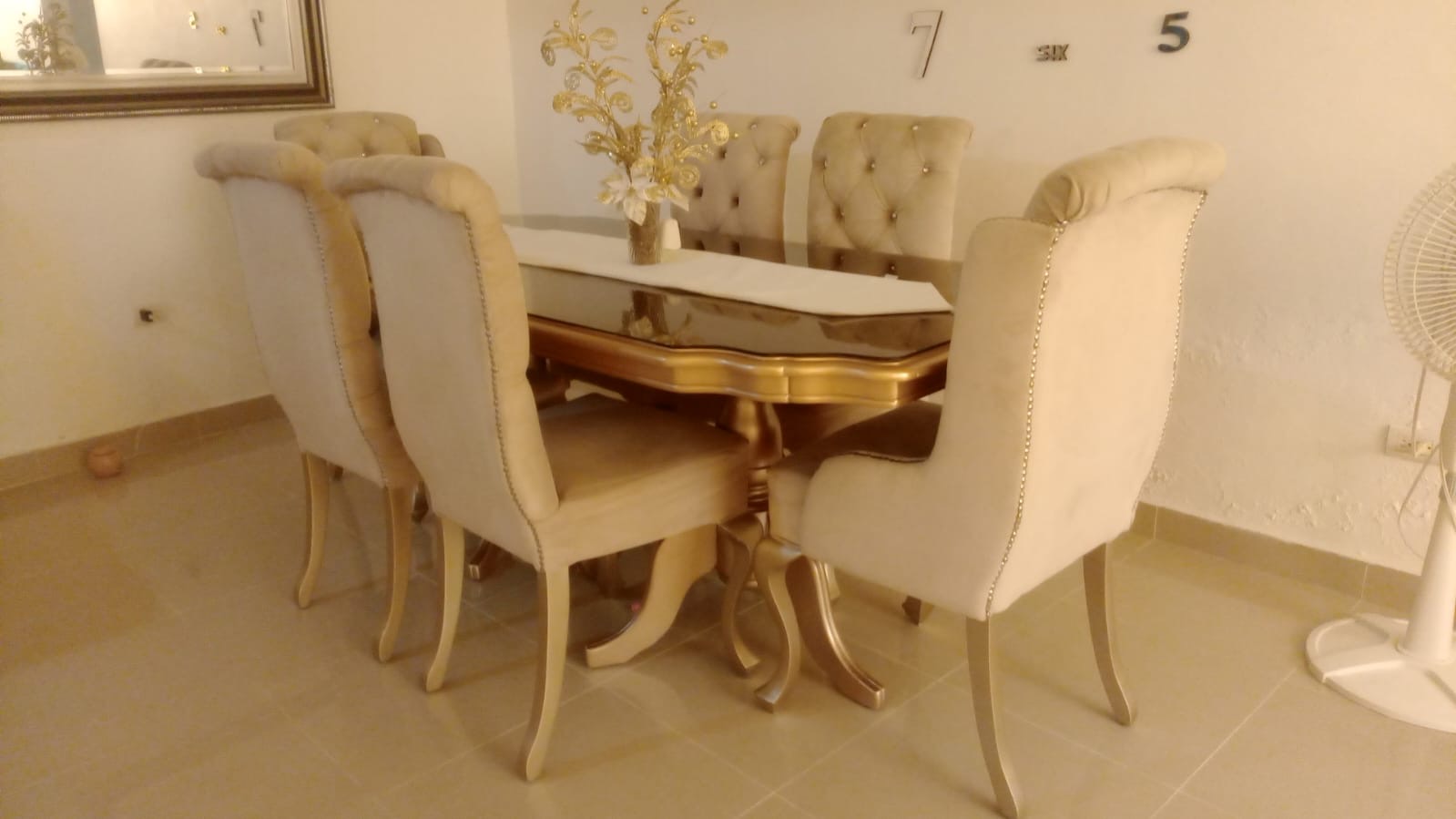 muebles y colchones - Comedor en caoba 6 sillas