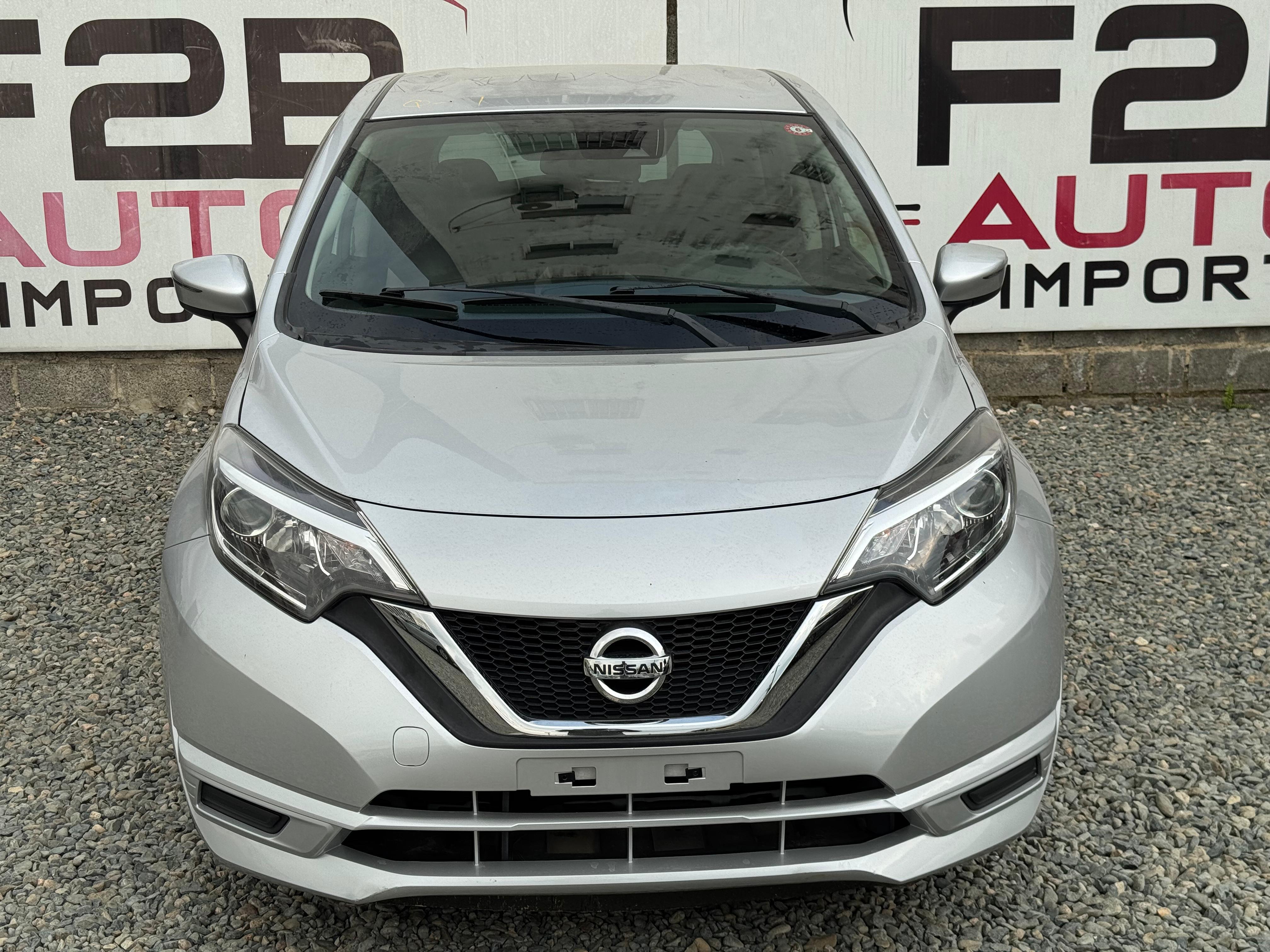 carros - OFERTA NISSAN NOTE- 50 MIL DE INICIAL 1