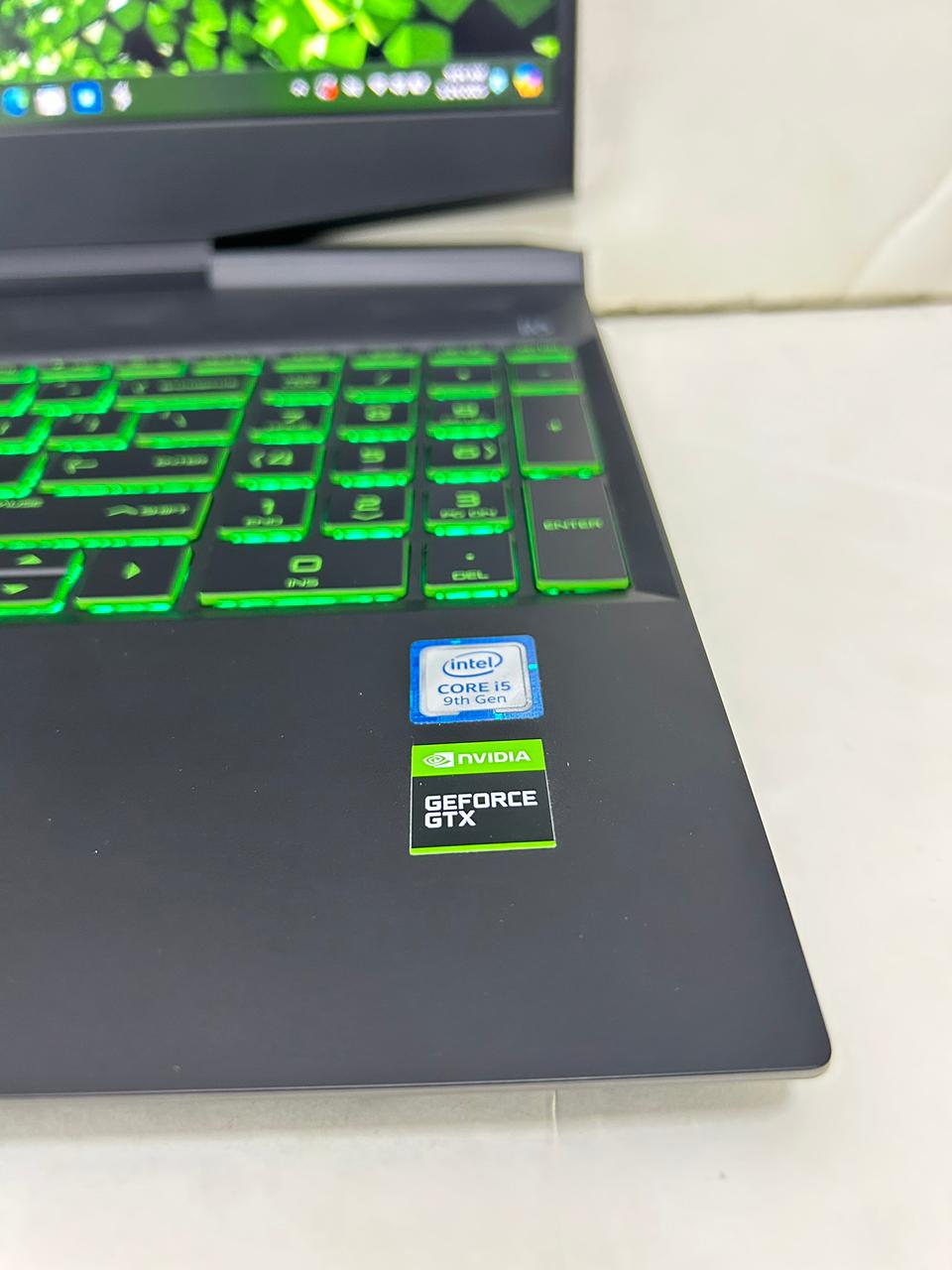 computadoras y laptops - HP Pavilion Gaming, 32GB RAM, i5 9300H, 512GB SSD  3