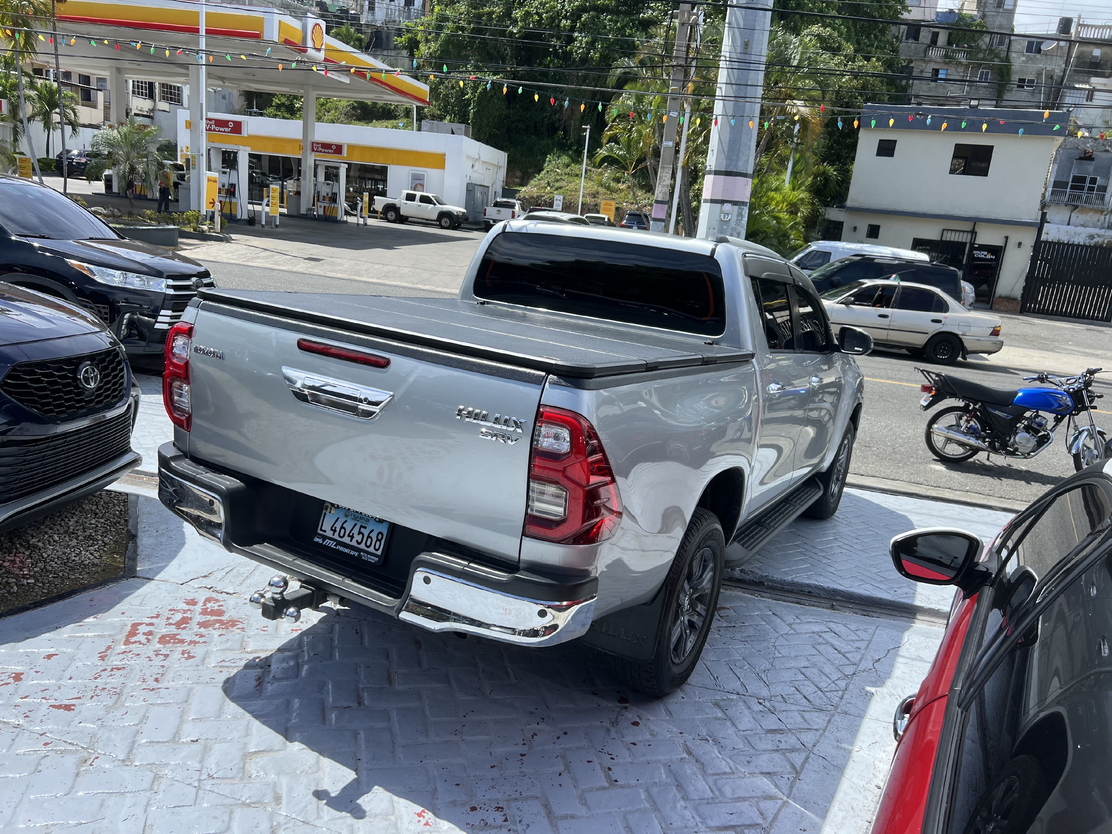 jeepetas y camionetas - Toyota Hilux SVR 2023 4x4 3