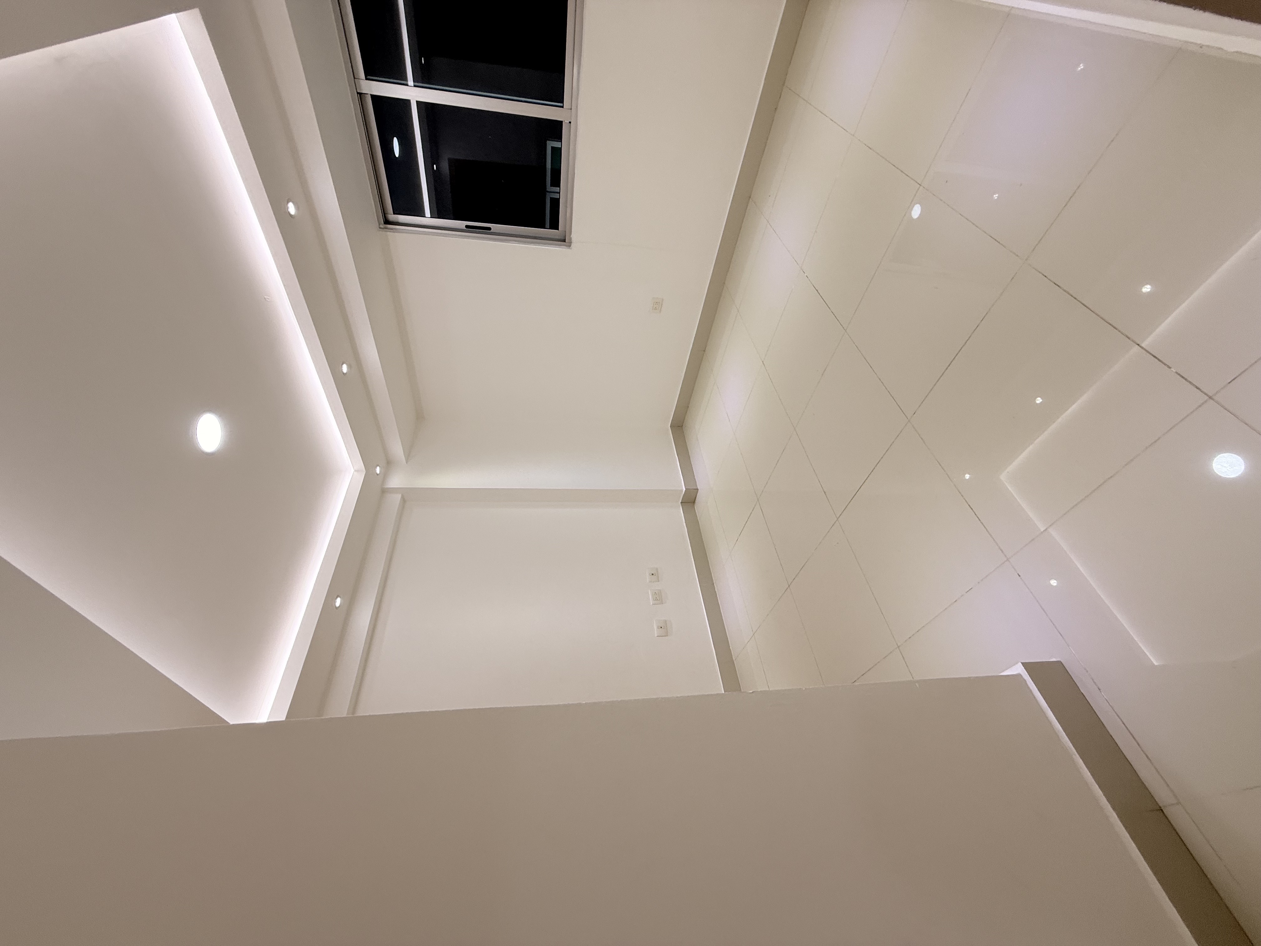 apartamentos - Alquiler de Apartamento en La Esperilla 3 hab, 1,550 dólares. 7