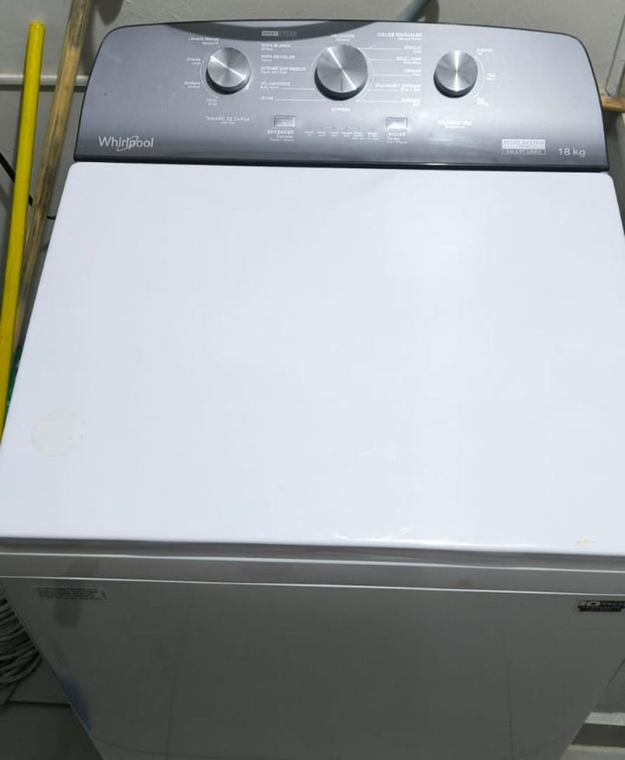 electrodomesticos - lavadora Whirlpool de 40 libras en muy buen estado  0