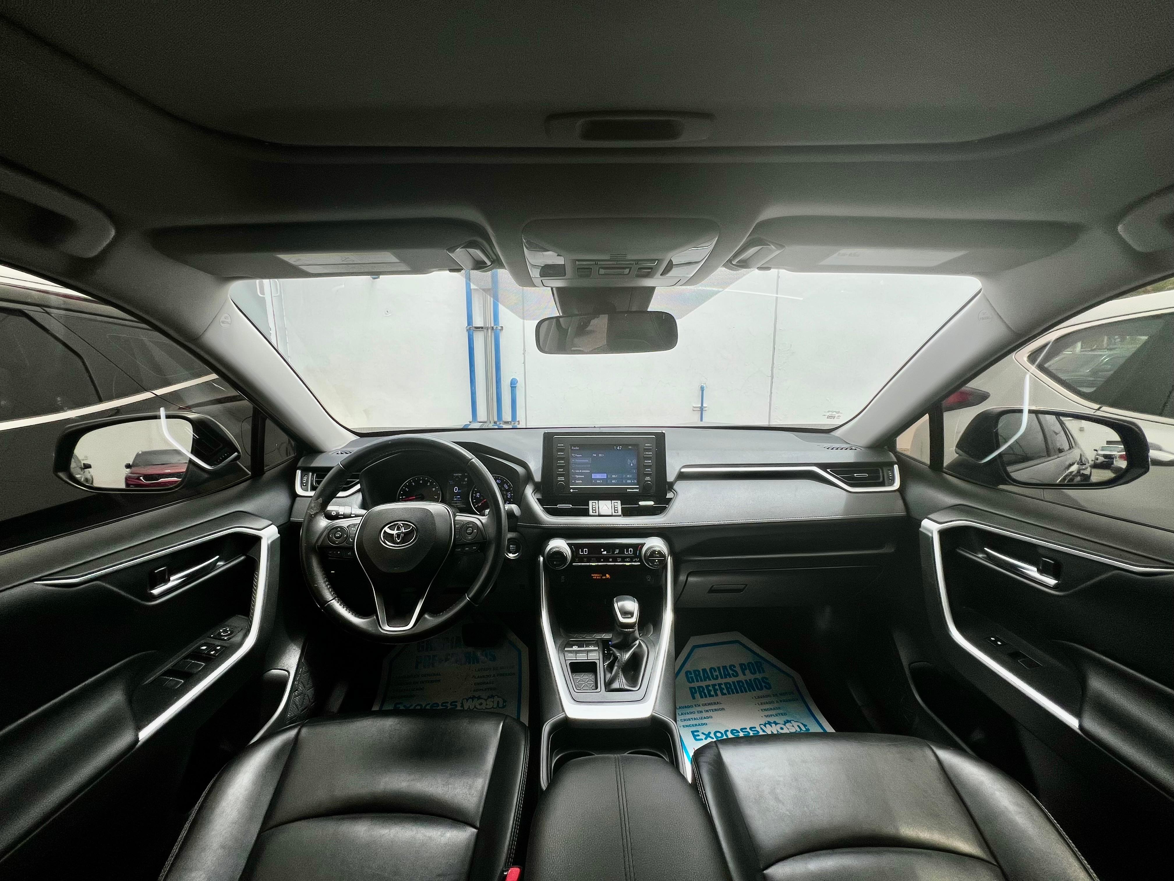 jeepetas y camionetas - RAV4 2020 XLE PREMIUM  3