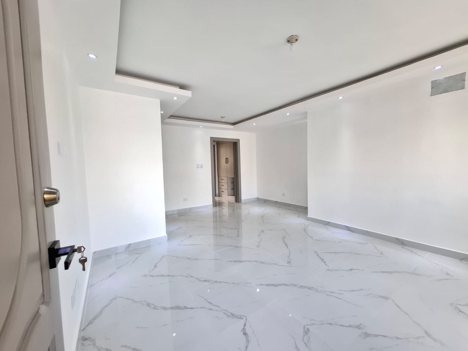 apartamentos - Vendo Apartamento de Una Habitación en la Avenida Independencia, Santo Domingo 1