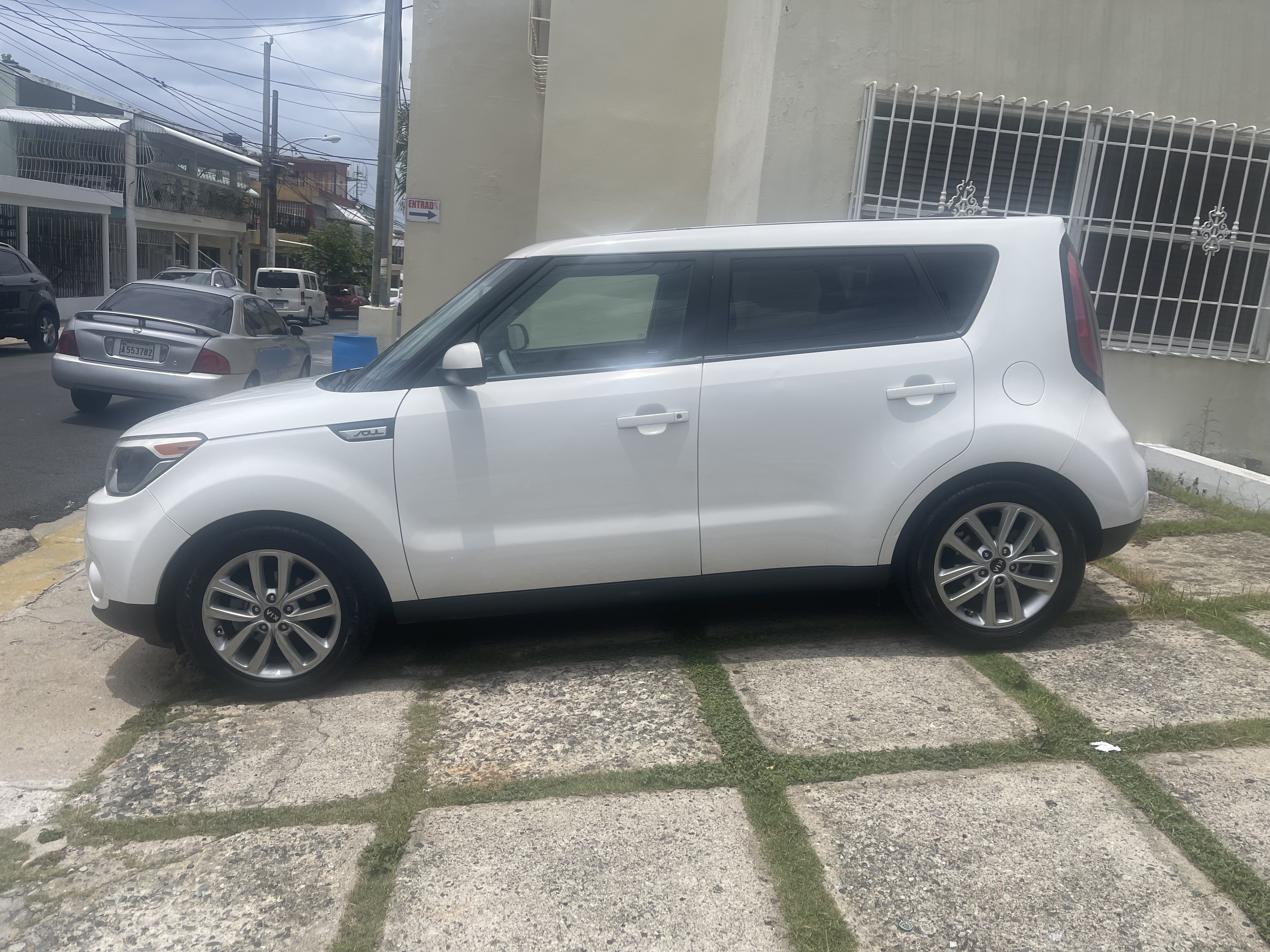 carros - KIA SOUL + 2018 1