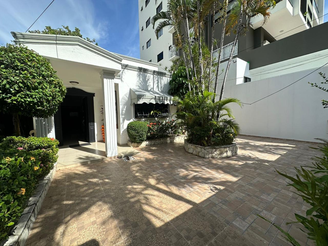 casas - Alquiler de Casa en Mirador Sur 0