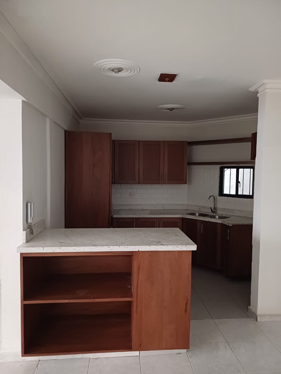 apartamentos - rento 1er piso la española 