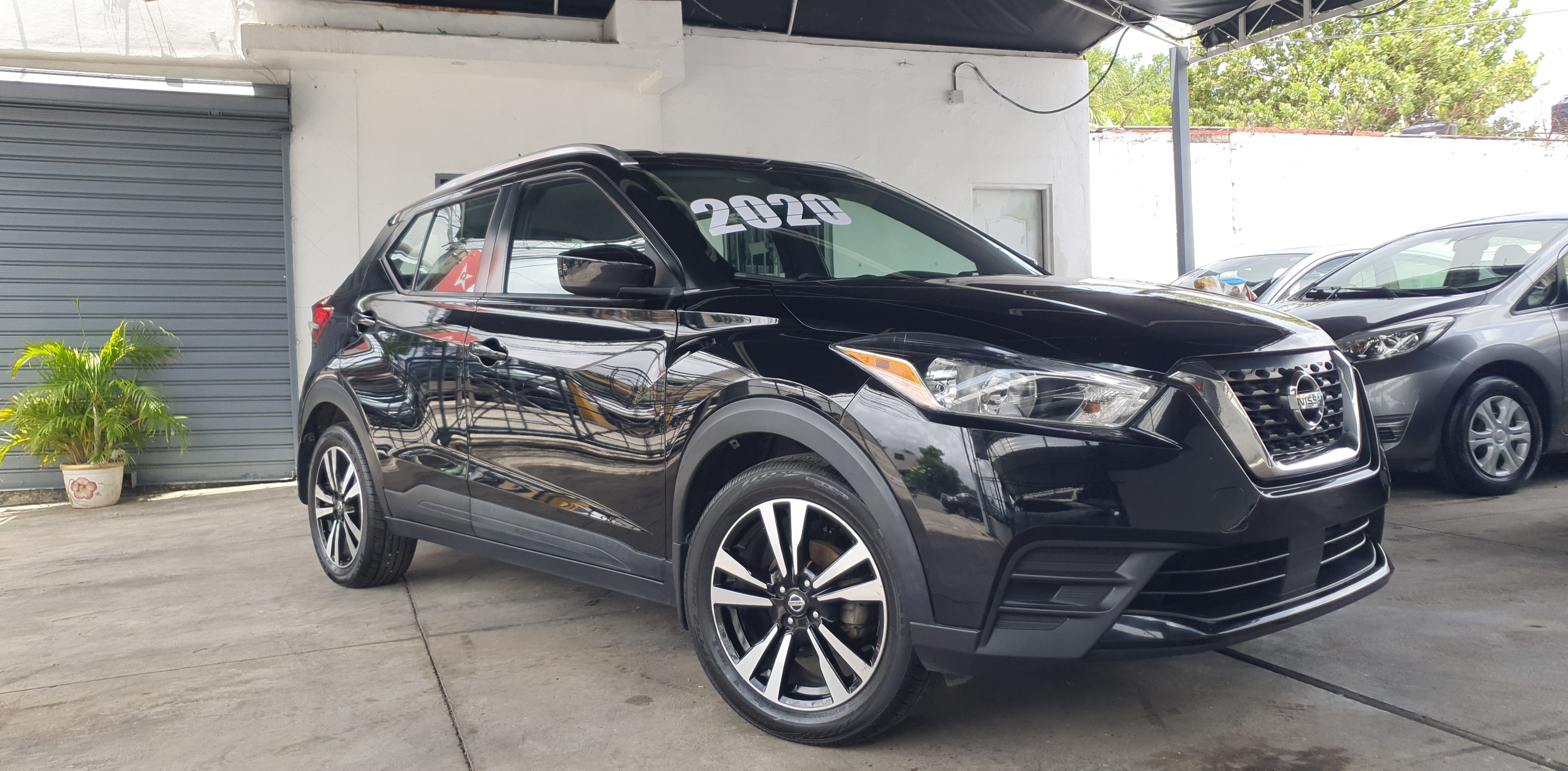jeepetas y camionetas - NISSAN KICKS SV 2020 RECIEN IMPORTADA 7