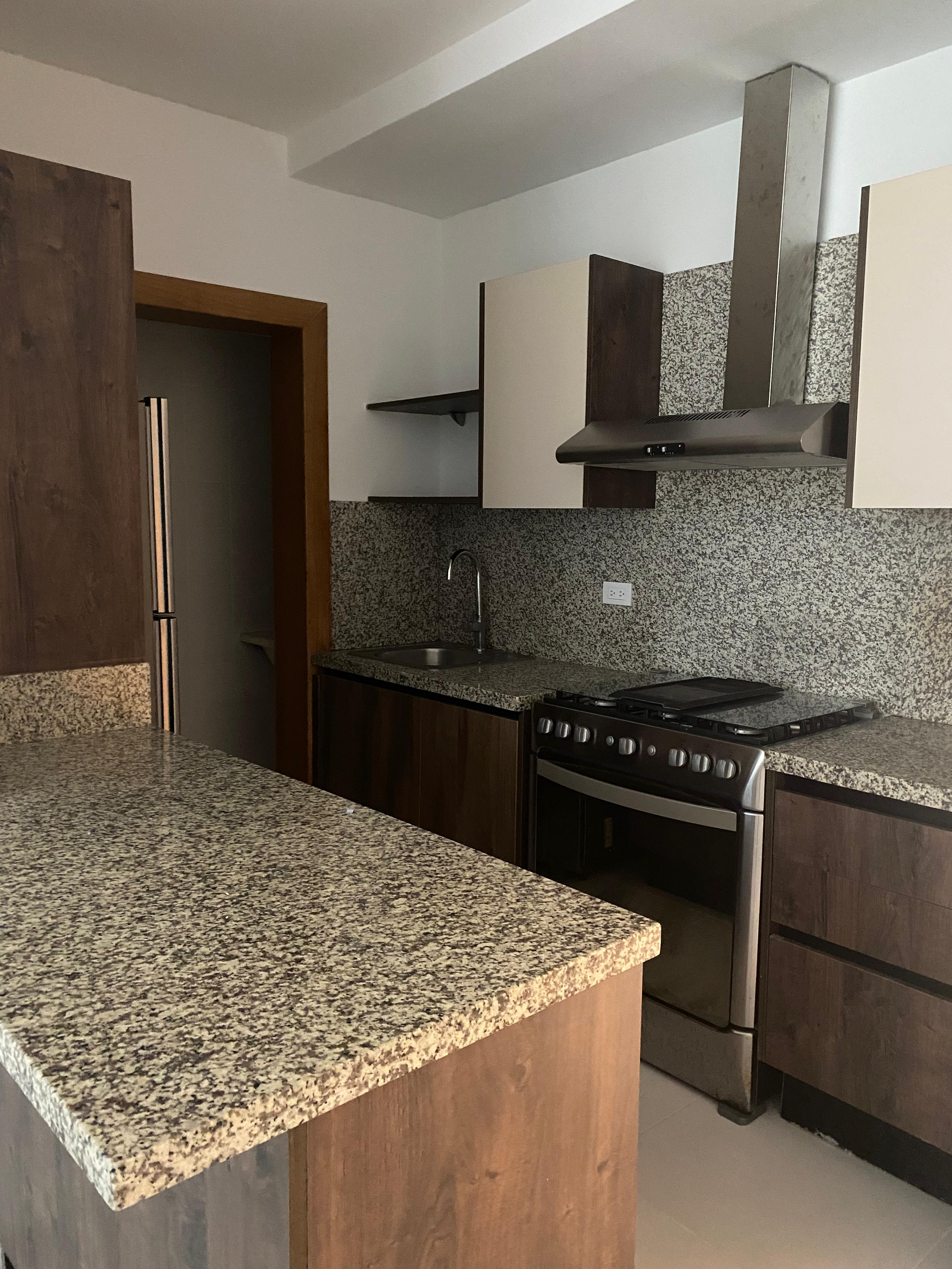 apartamentos - Alquiler con línea blanca en Evaristo Morales 0