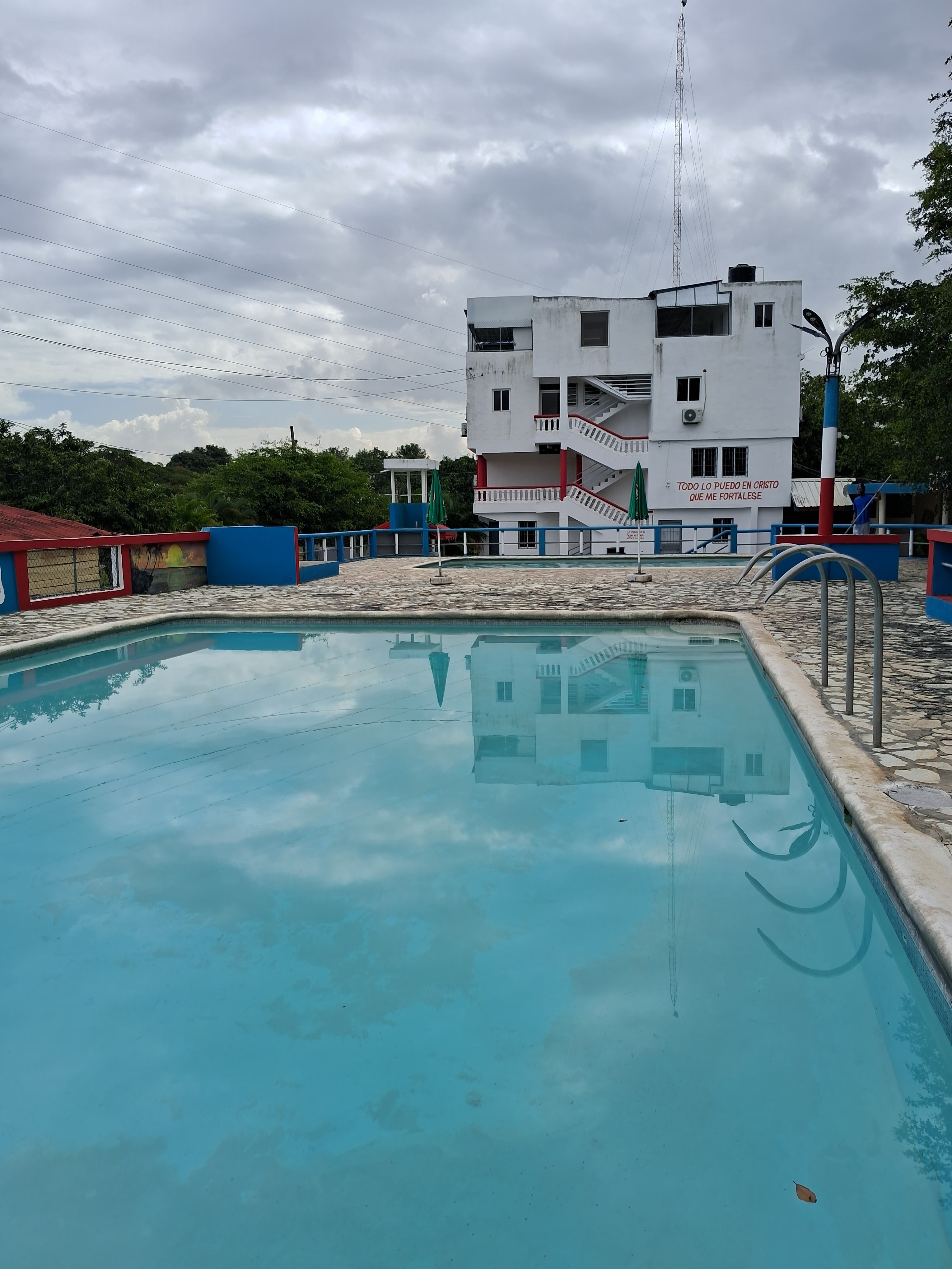 solares y terrenos - Hotel en Funcionamiento y Complejo de Recreación