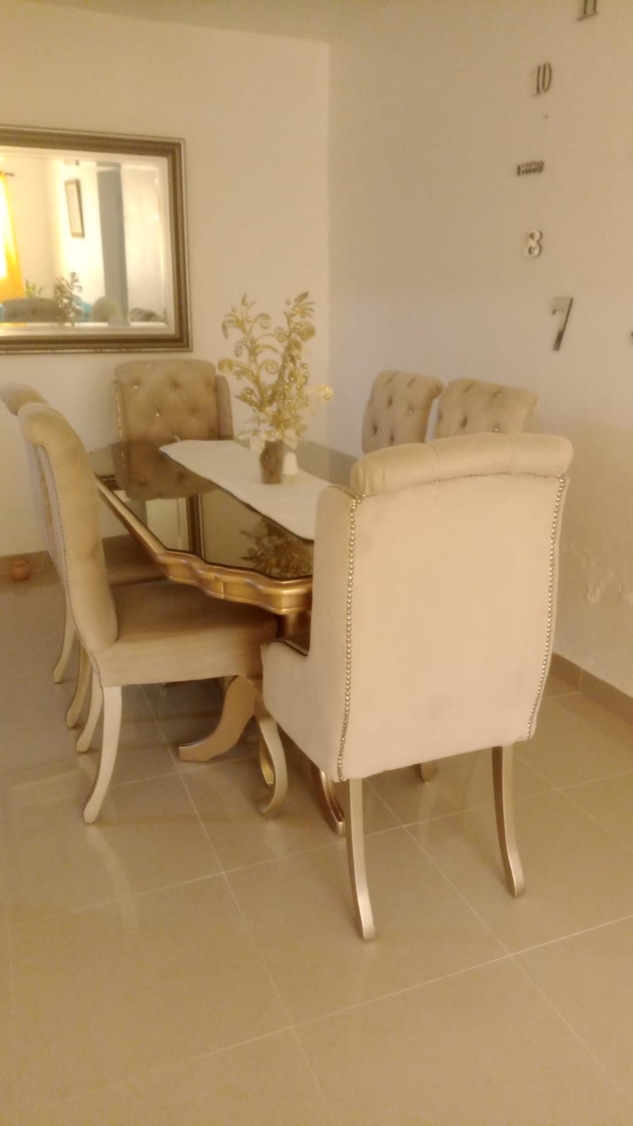 muebles y colchones - Comedor en caoba 6 sillas 1