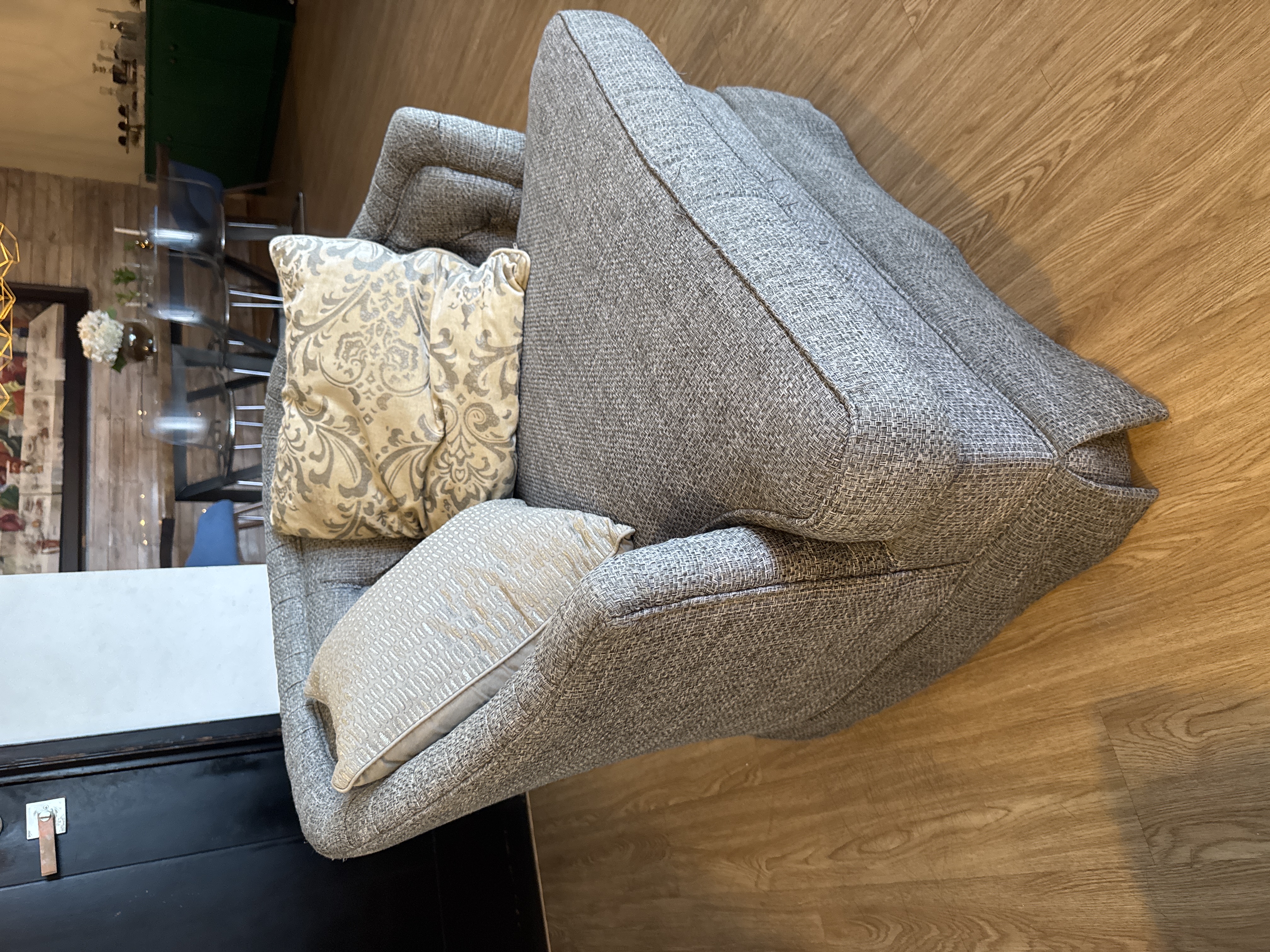muebles y colchones - Vendo este sofa supercomodo tipo antiguo 1 plaza 1