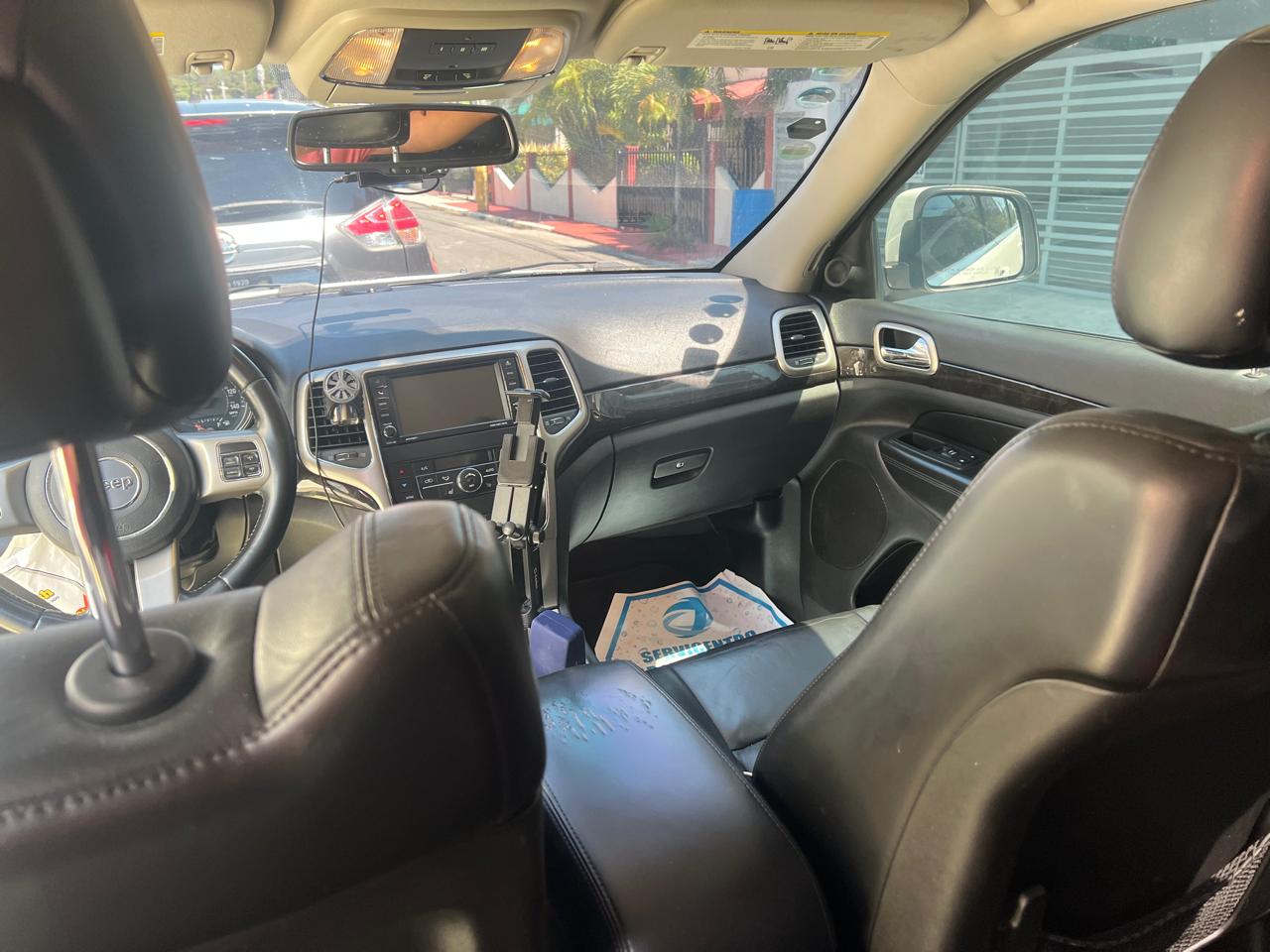 jeepetas y camionetas - Jeep Cherokee 2013 4x4 full lether 7