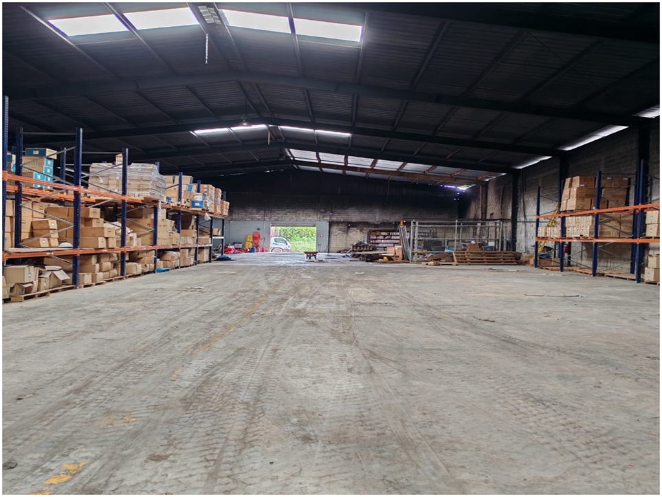 otros inmuebles - NAVE INDUSTRIAL CERCA DEL MERCA, 1,500 Mts.2, SANT