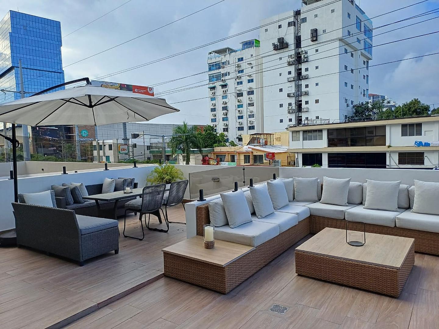 apartamentos - Hermoso apto amueblado con hermosa Terraza en DownTown Mall en Bella Vista Norte 0