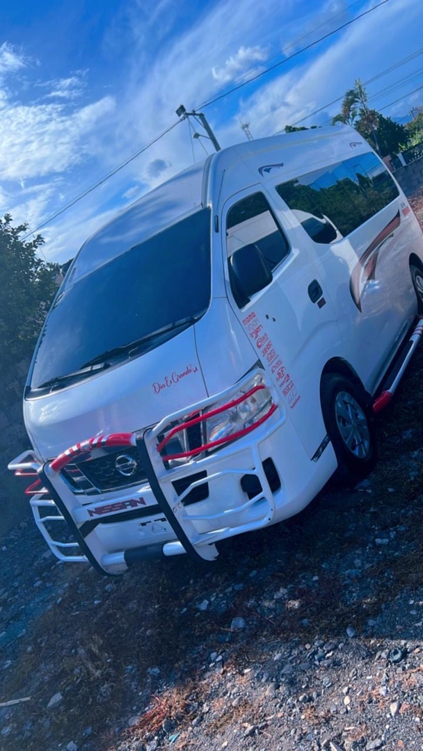 carros - Nissan urvan NV350 2016 gasoil.. 2