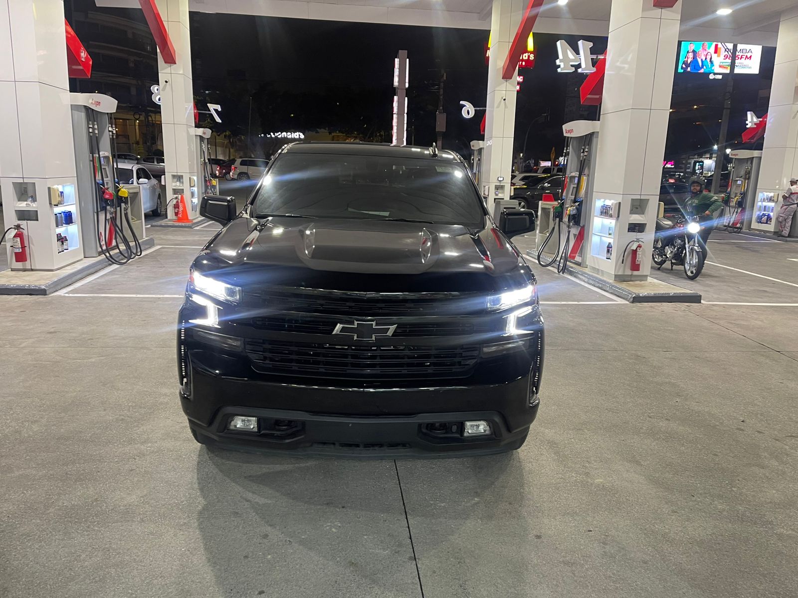 jeepetas y camionetas - chevolet silverado 2021 0