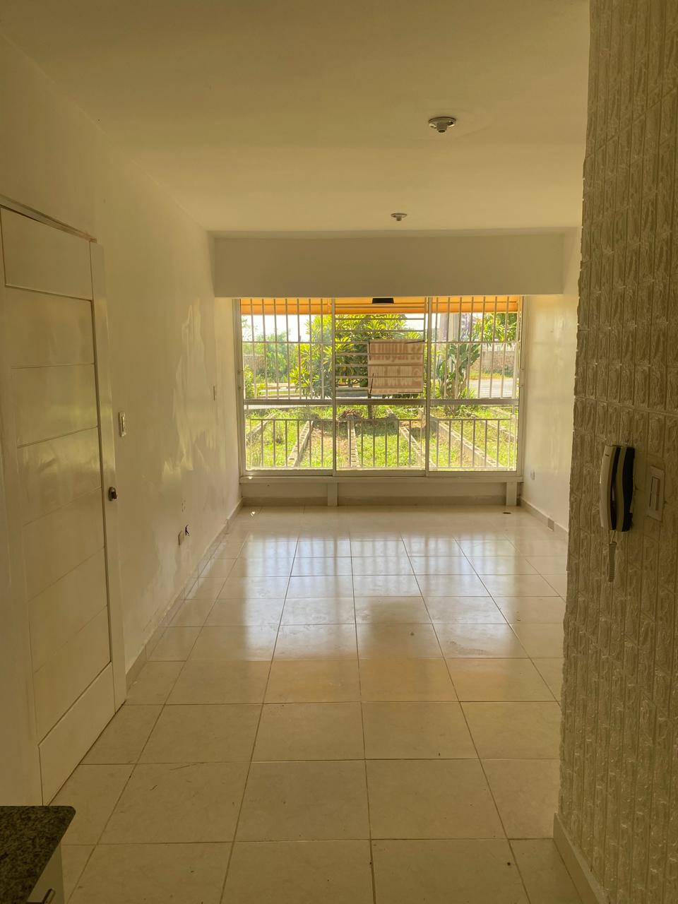 apartamentos - Vendo a buen precio apto 1ro nivel. 4