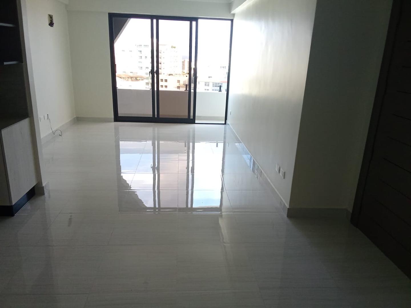 apartamentos - Alquilo Apto. Nueva Torre en Bella Vista.