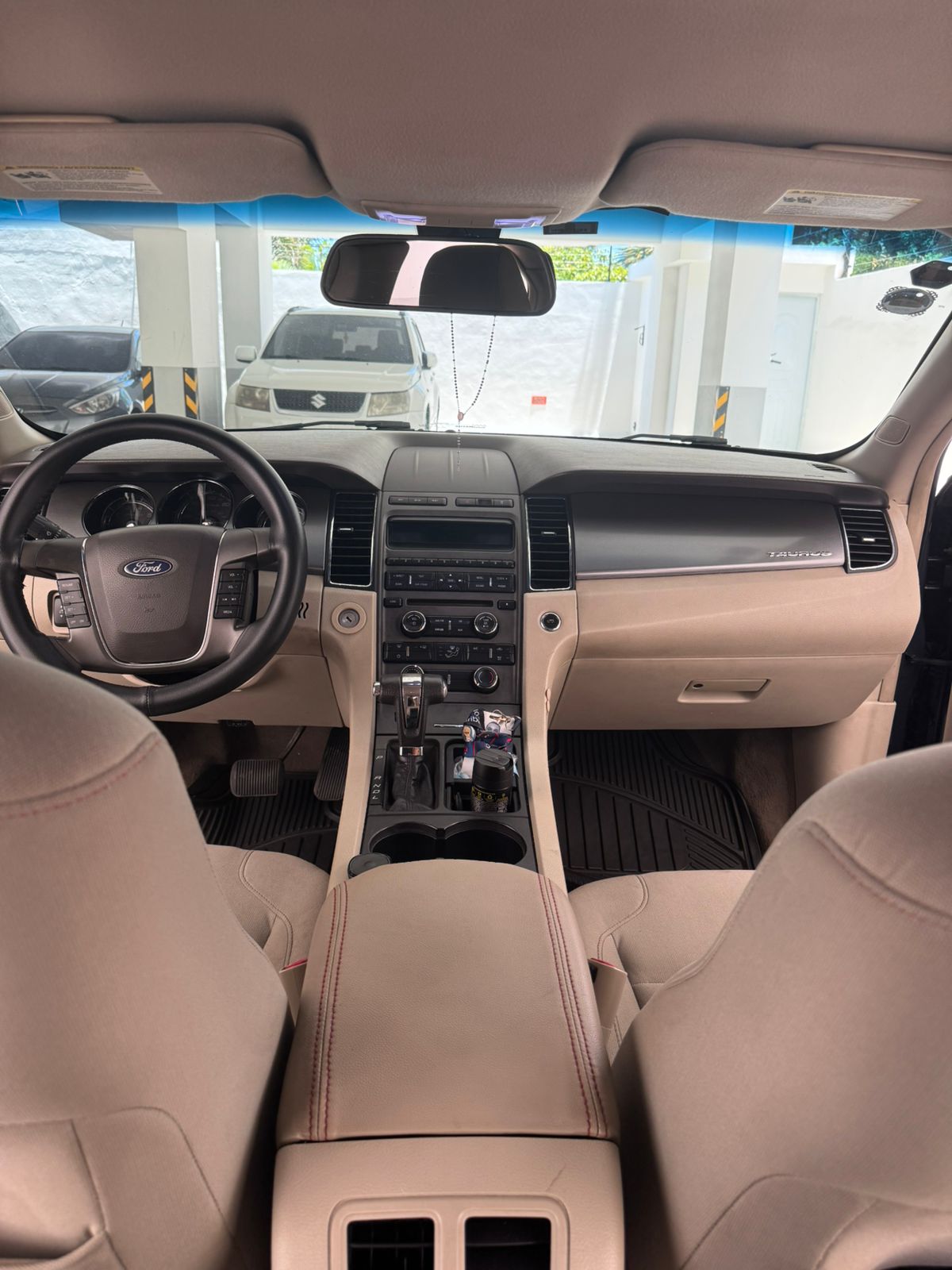 carros - Ford Taurus SE 2010 (Intersector) 2