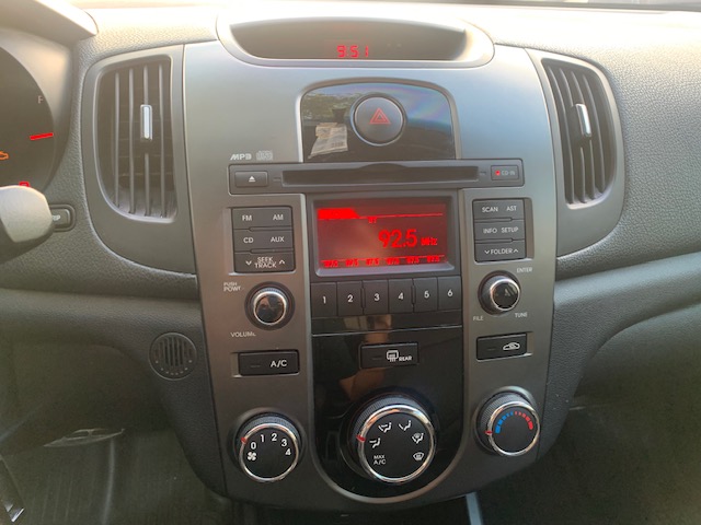 carros - KIA CERATO 2010 1