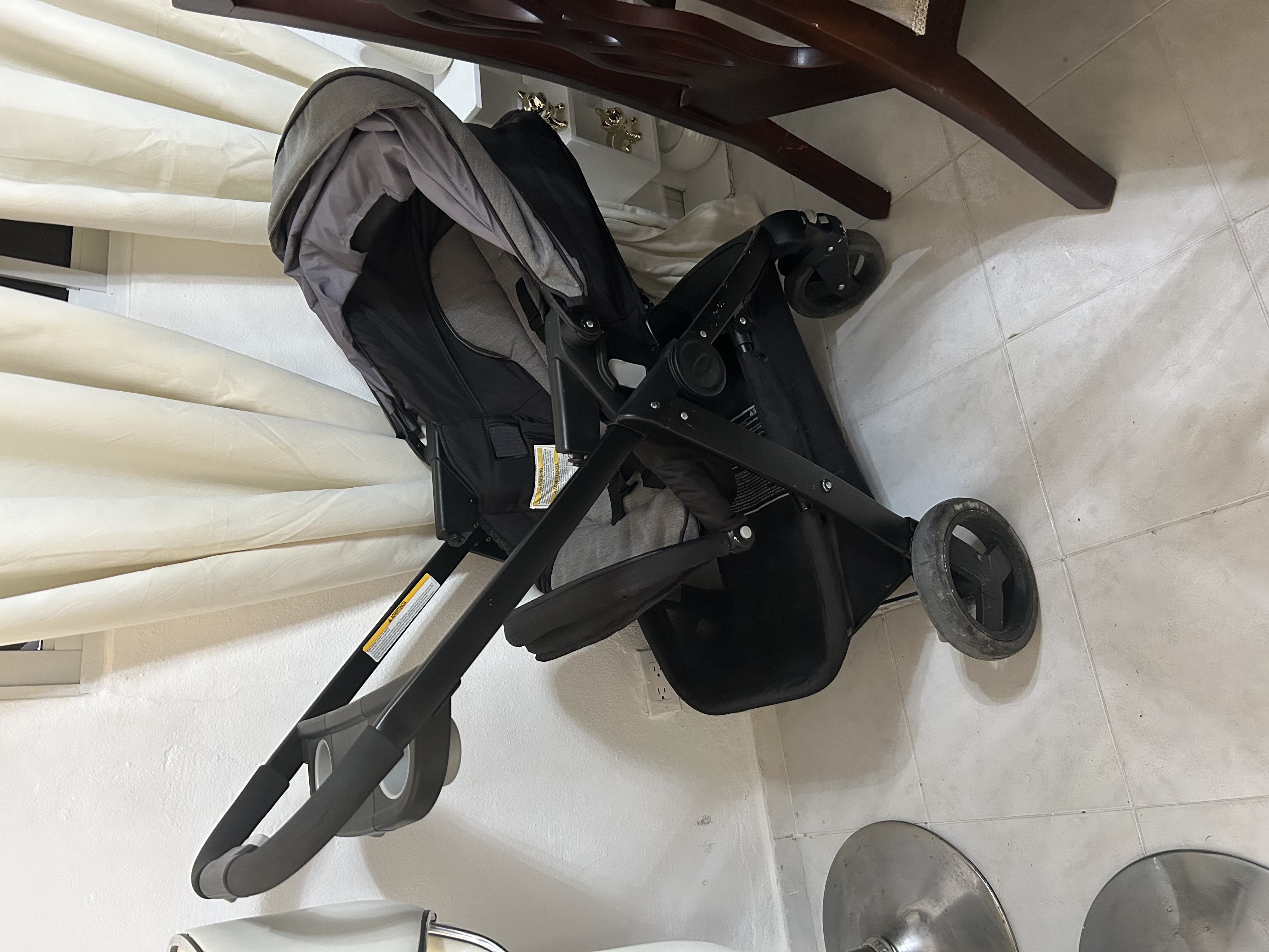 coches y sillas - se vende coche graco de 0 a 5 años 0