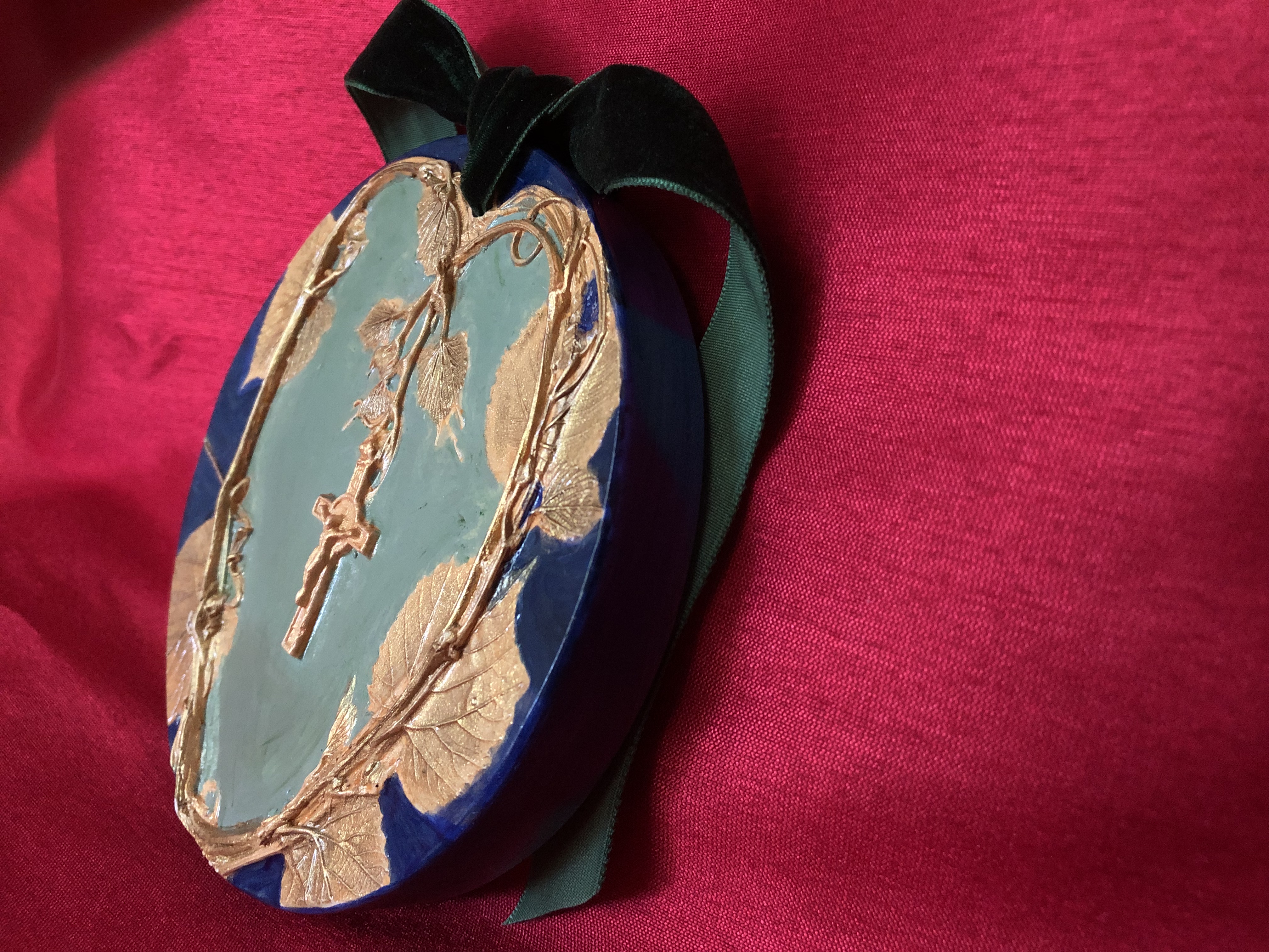 arte y antigüedades - Arte con Crucifijo en Bajo Relieve Hecho en Yeso 1