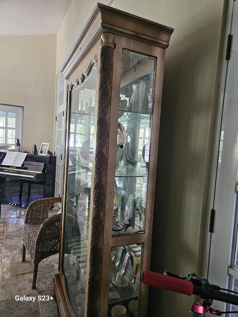 decoración y accesorios - Vitrina para sala o comedor 1
