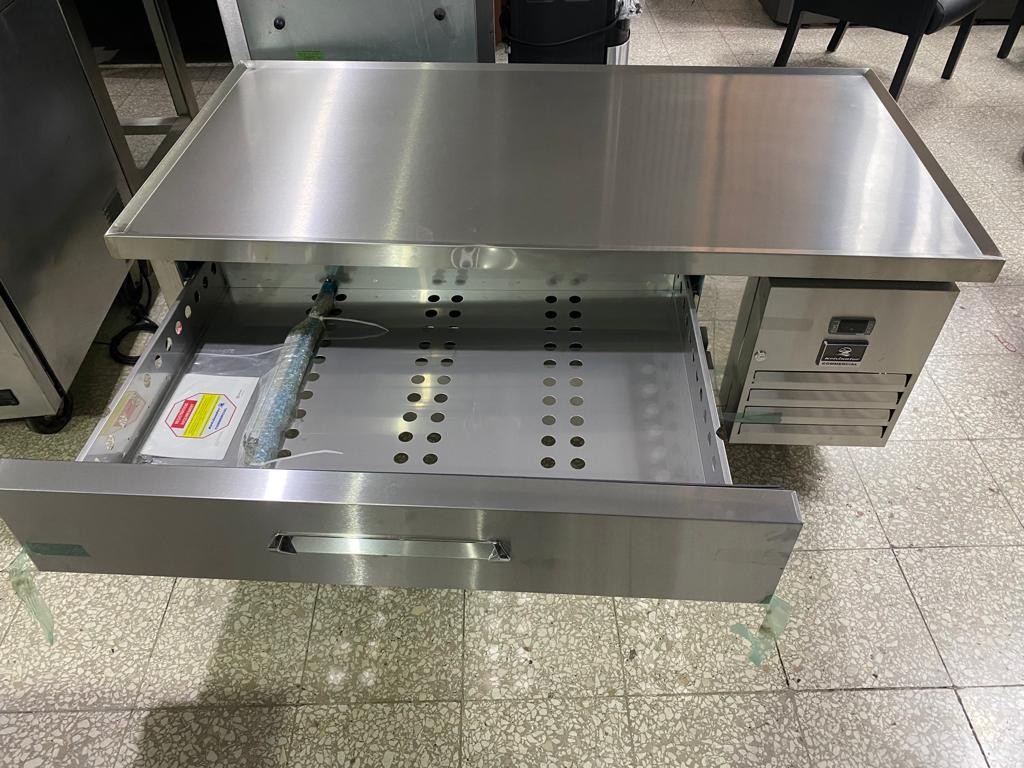 equipos profesionales - Base Chef Refrigerada Kelvinator de 72" 4