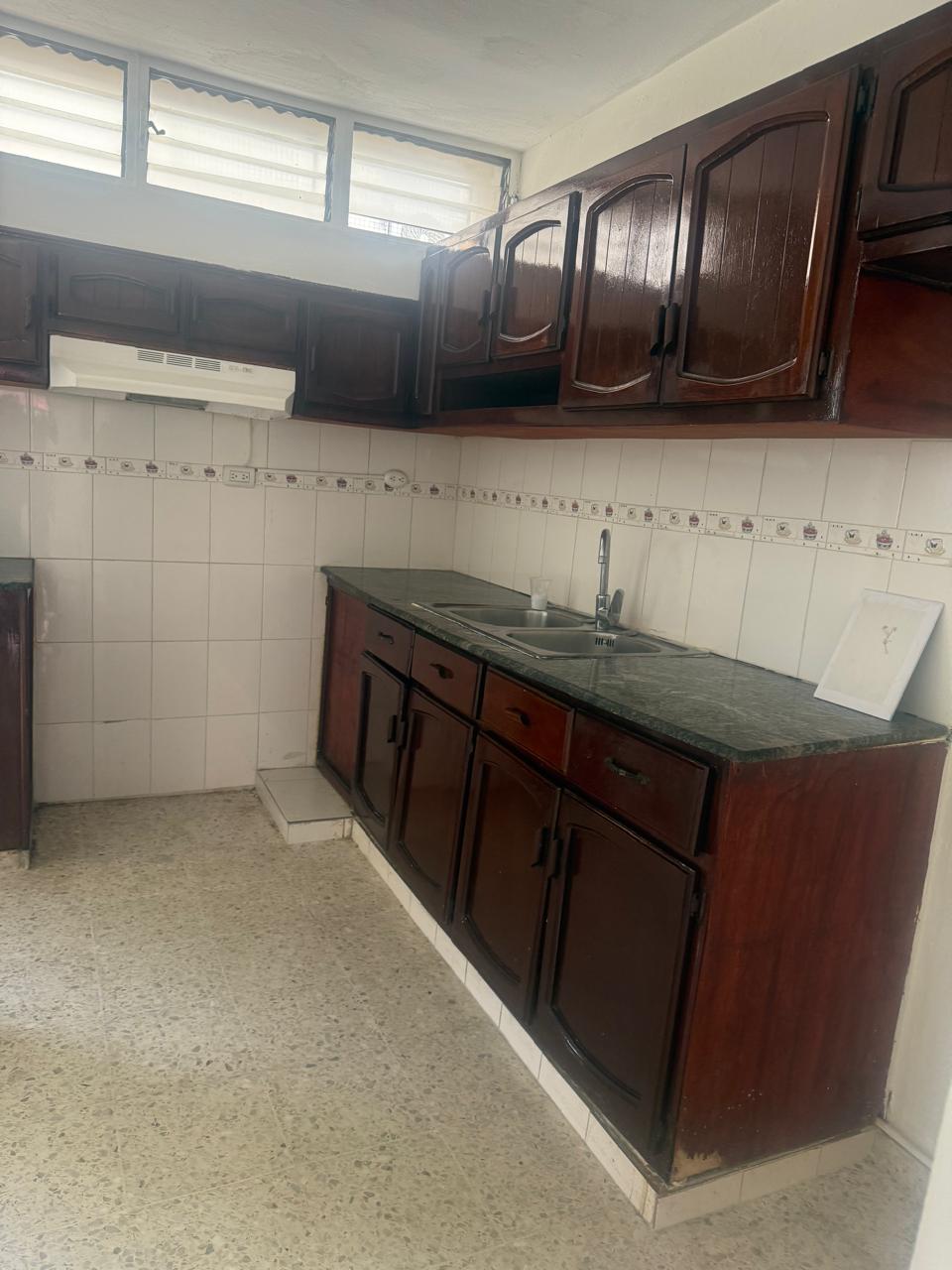 apartamentos - VENDO ACOGEDOR APARTAMENTO EN BELLA VISTA 2DO NIVEL 2