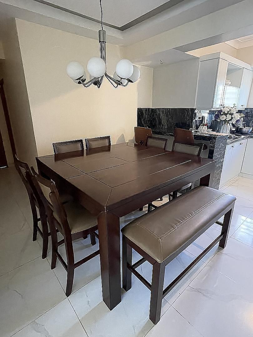 muebles y colchones - COMEDOR CONVERTIDOR DE 4 A 6 SILLA Y BANCO(IMPORTADO)(NEGOCIABLE) 1