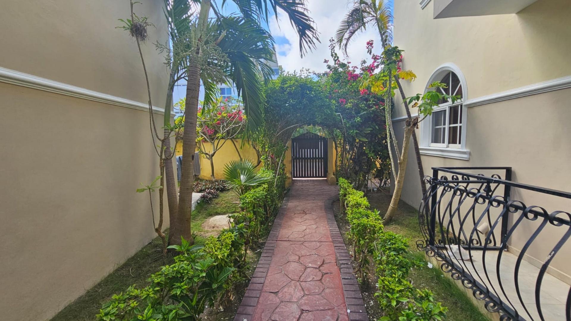 apartamentos - Your Opportunity to Live in this Beautiful Condominium! 2