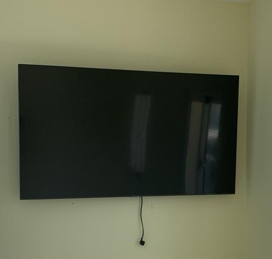 tv - 4 TV de 55 pulgadas Samsung 
1 TV de 70
 1