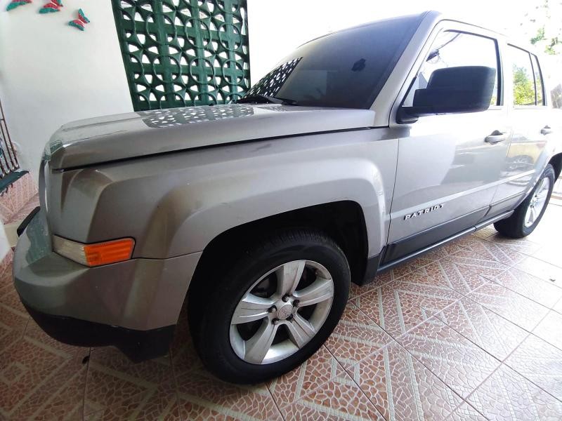 jeepetas y camionetas - JEEP PATRIOT AUTOMATICO 2016 1