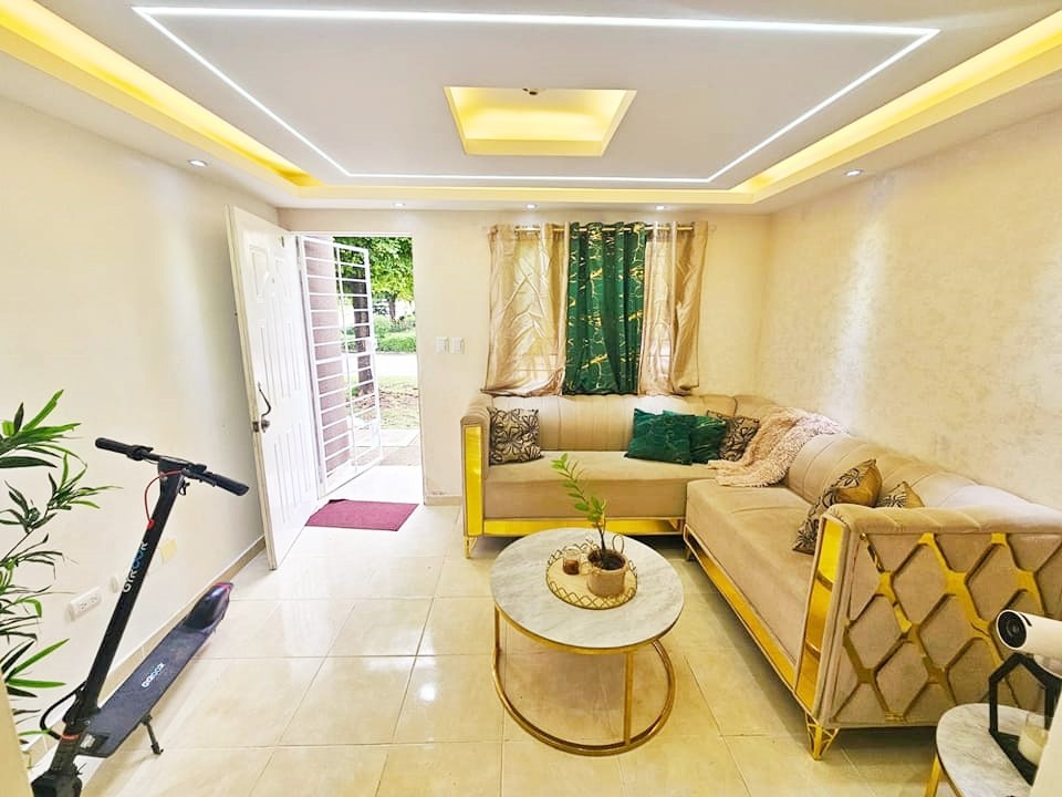 casas -  CASA de 2 Niveles en Colinas del Viento SDN 