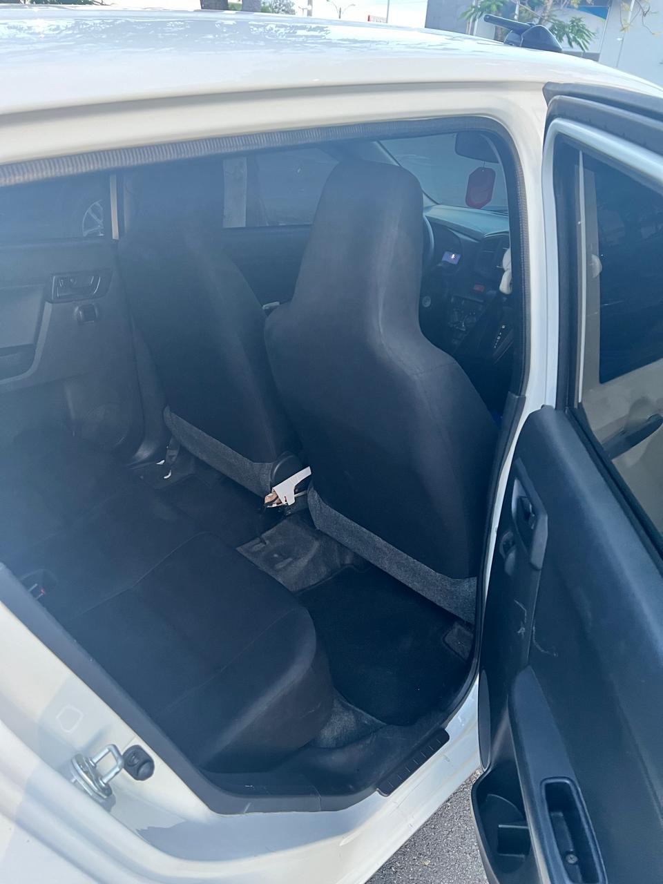 carros - Daihatsu Mira 2018 7