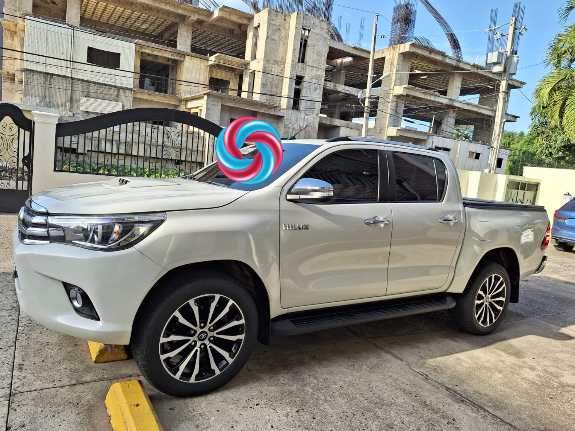 jeepetas y camionetas - Toyota hilux 2018 1