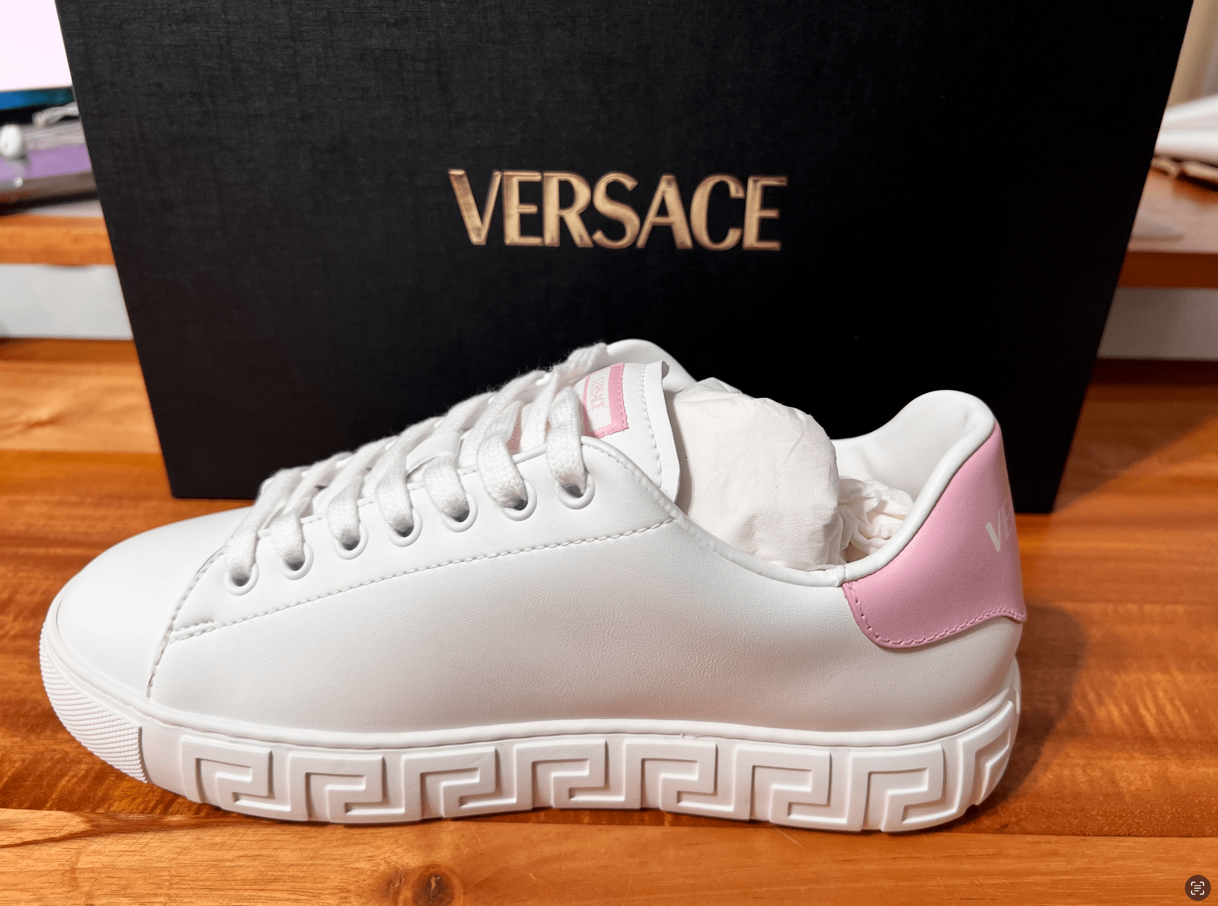 zapatos para mujer - Tenis Versace 7