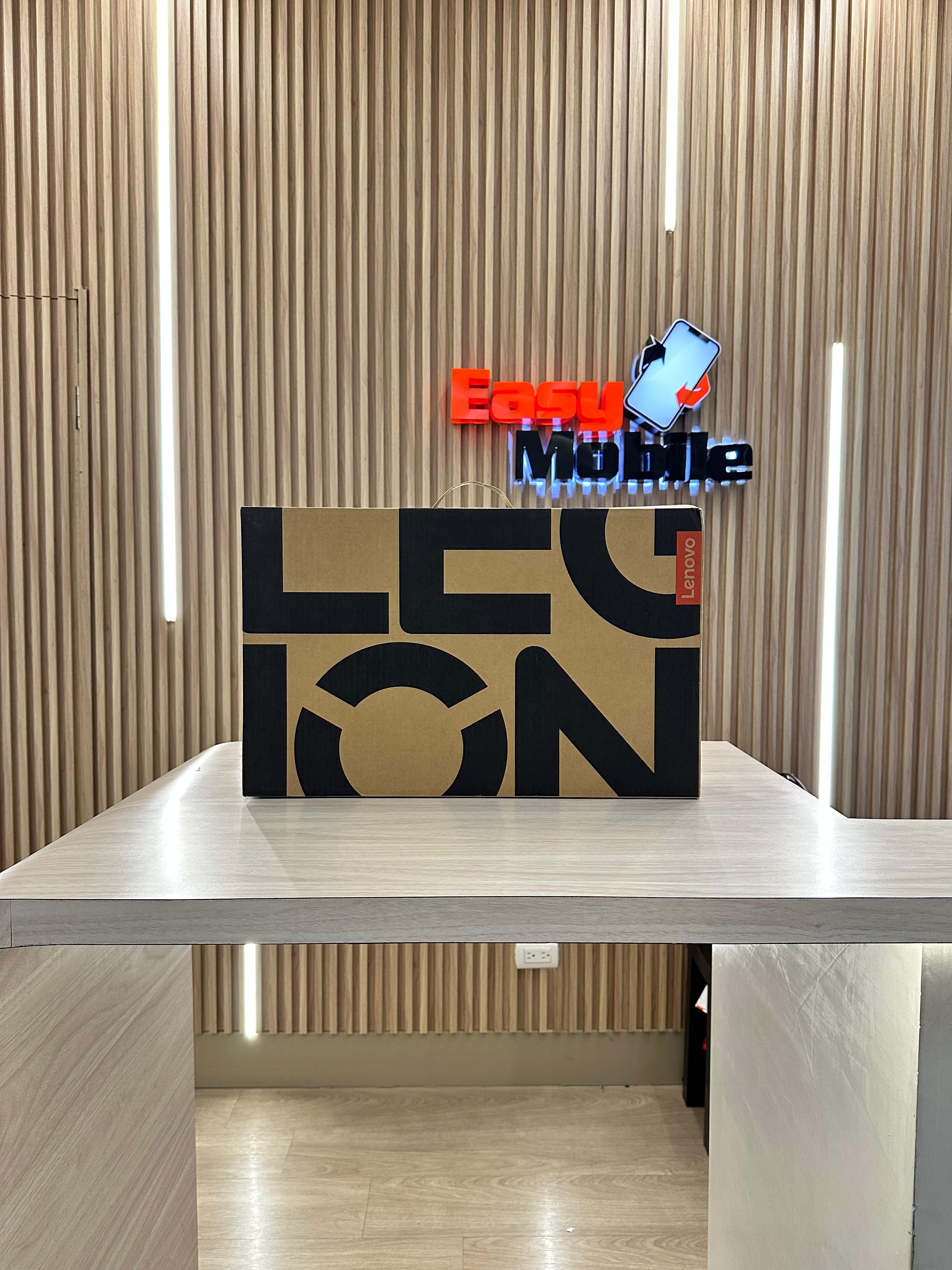 computadoras y laptops - LENOVO LEGION SLIM 5 16APH9 R7-8845HS 1TB RTX-4070 0