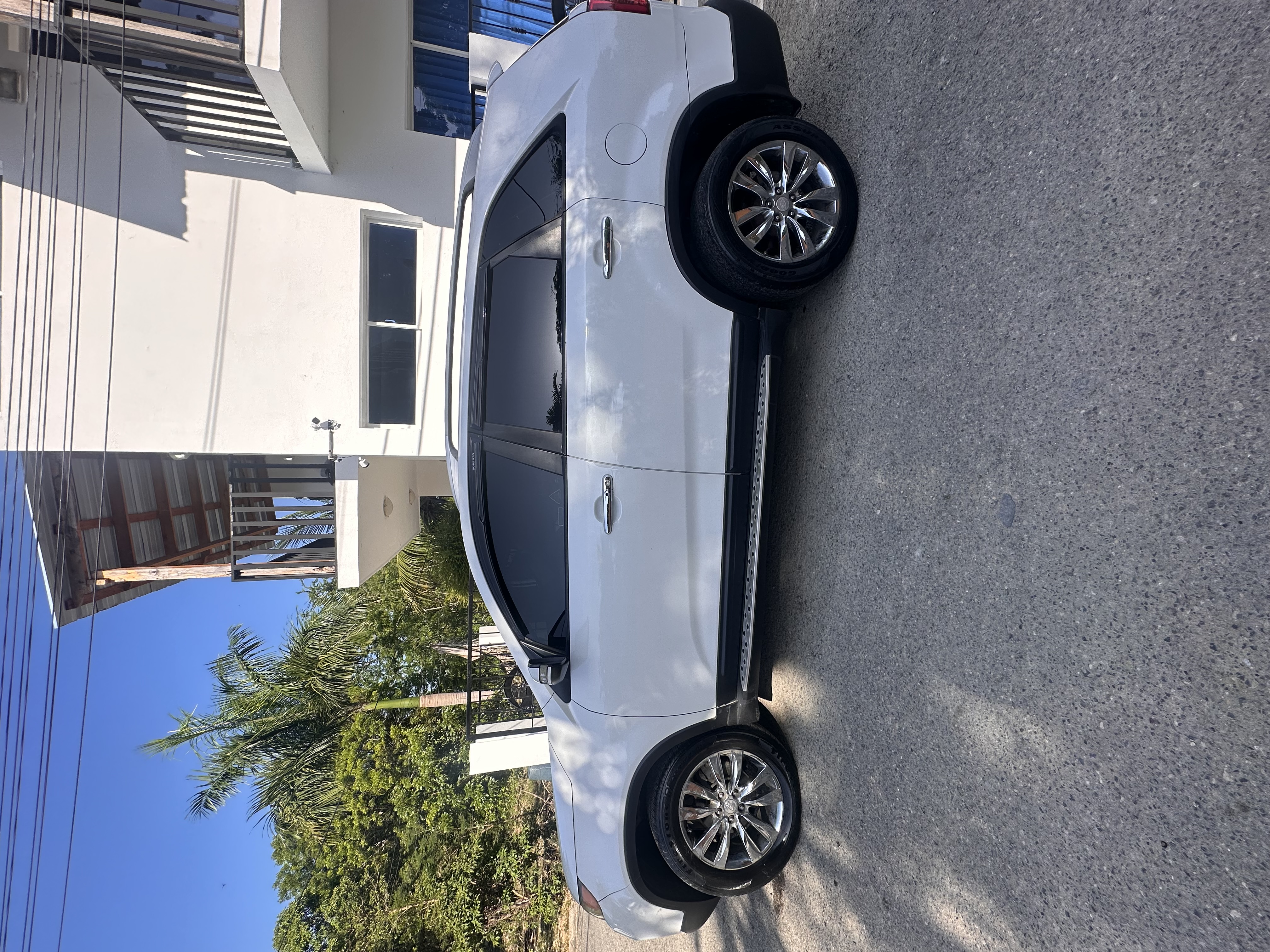 jeepetas y camionetas - KIA SORENTO LX VERSIÓN AMERICANA 1