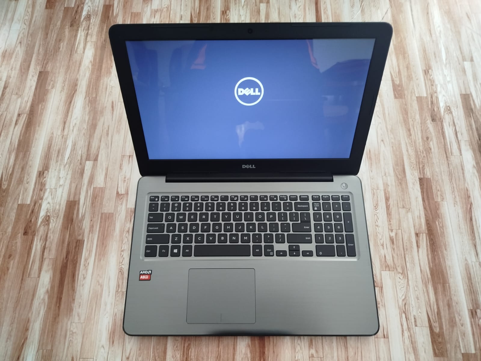 computadoras y laptops - DELL 1TB 15.6¨ 8RAM  TECLADO NUMERICO  