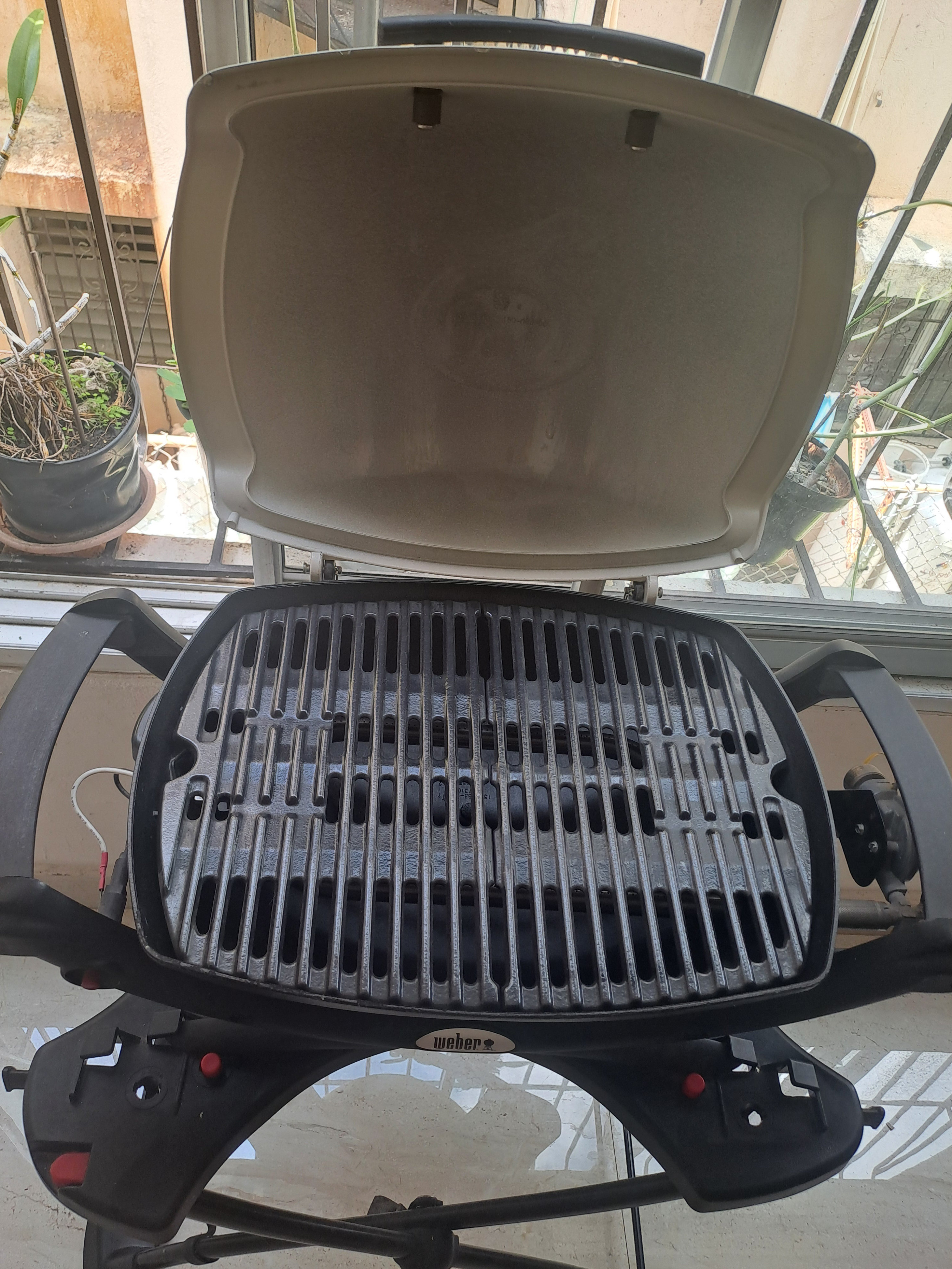 cocina - bbq de gas Q 2000 weber 1