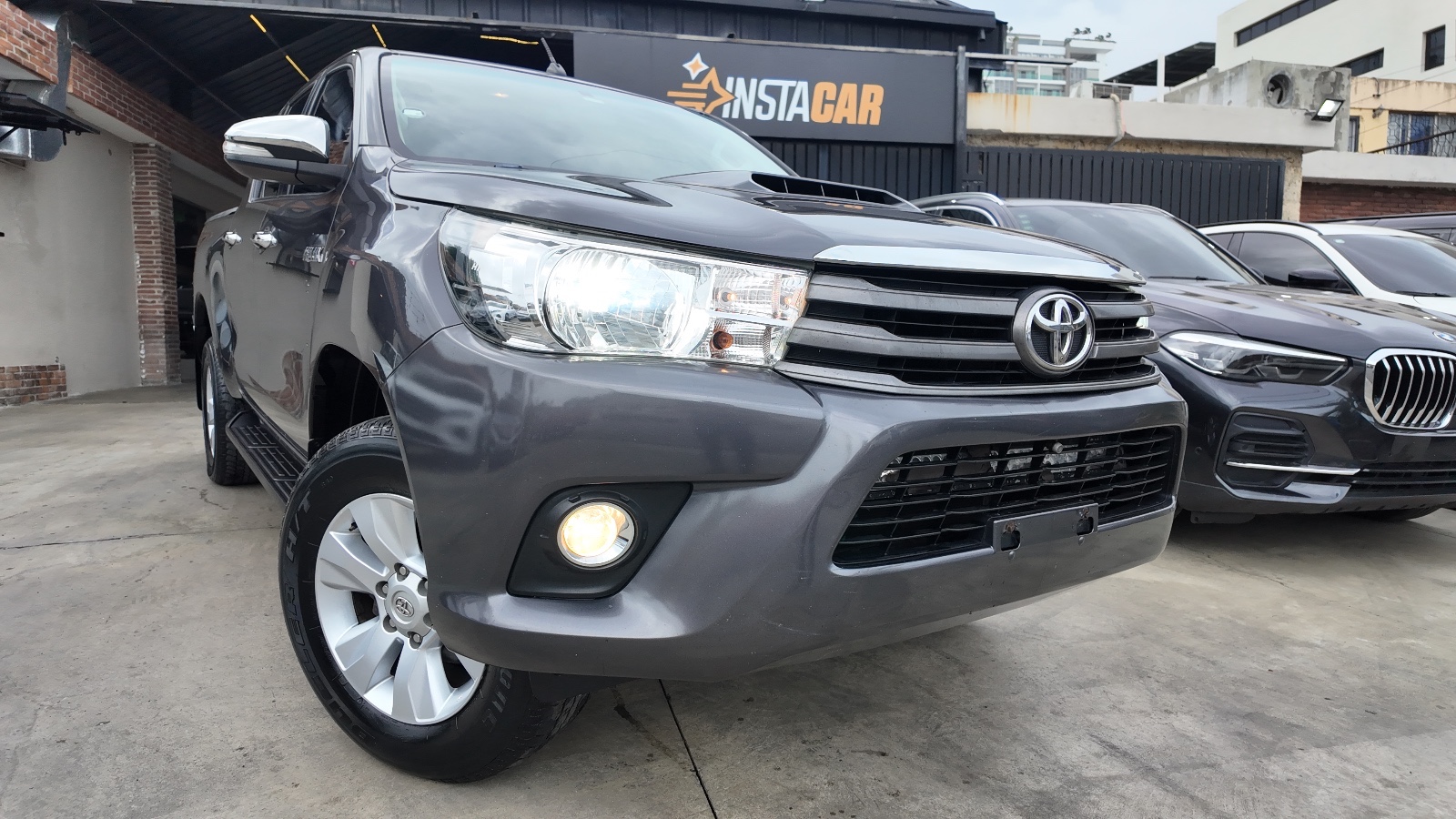 jeepetas y camionetas - TOYOTA HILUX 2017 7