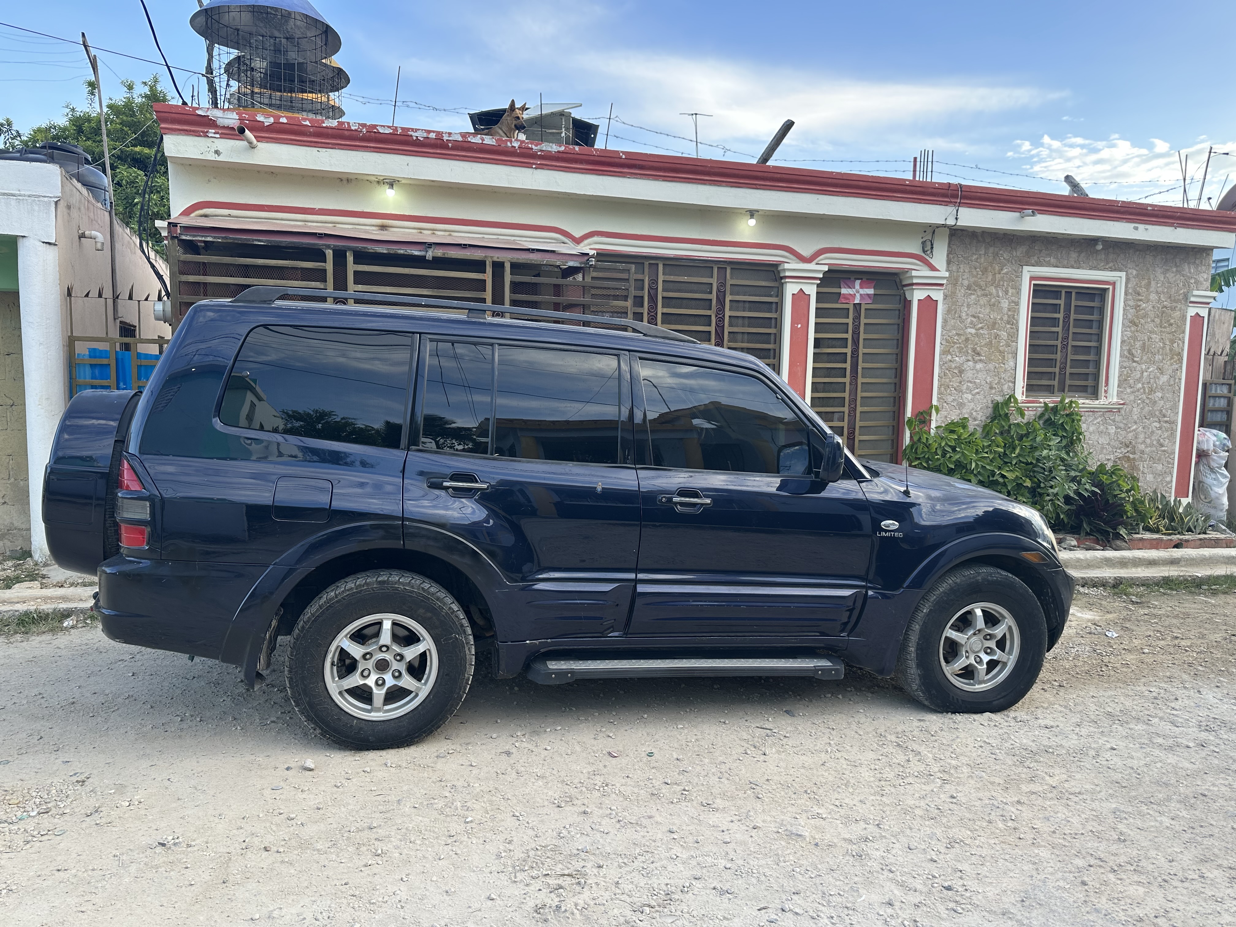 jeepetas y camionetas - Mitsubishi en buenas condiciones  4